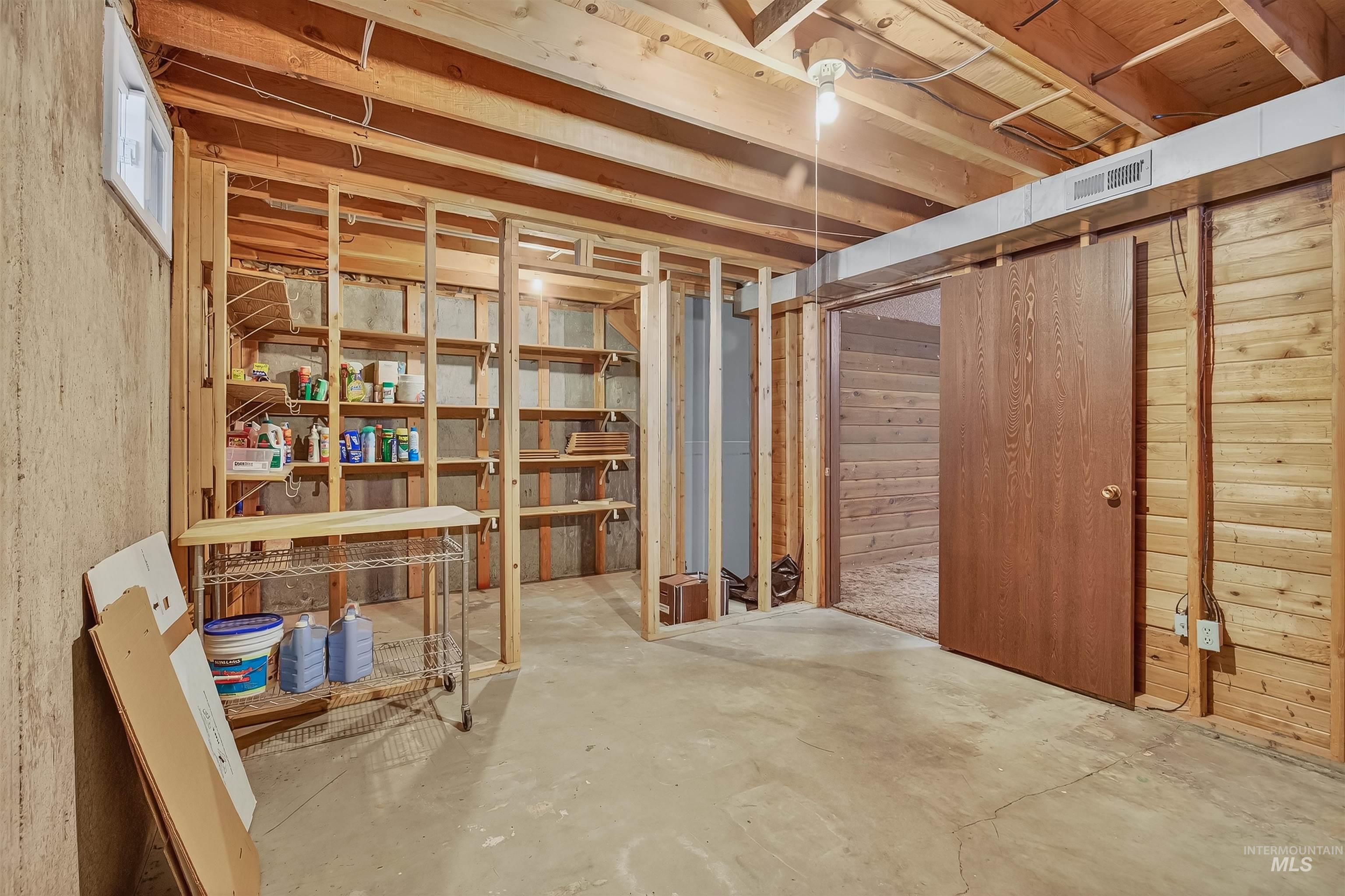 3619 16th Street, Lewiston, Idaho 83501, 4 Bedrooms, 2 Bathrooms, Residential For Sale, Price $405,000,MLS 98967456