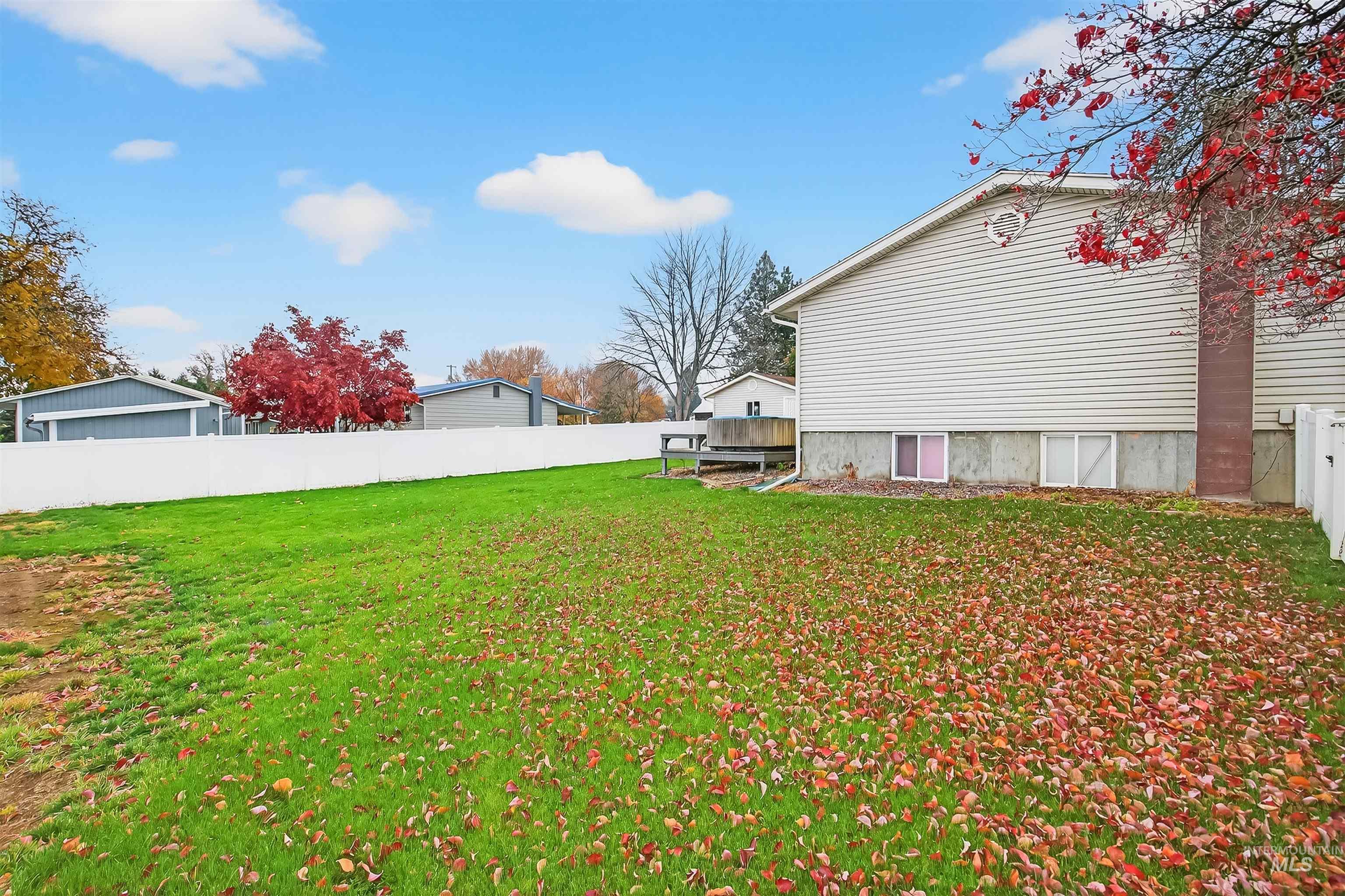 3619 16th Street, Lewiston, Idaho 83501, 4 Bedrooms, 2 Bathrooms, Residential For Sale, Price $405,000,MLS 98967456