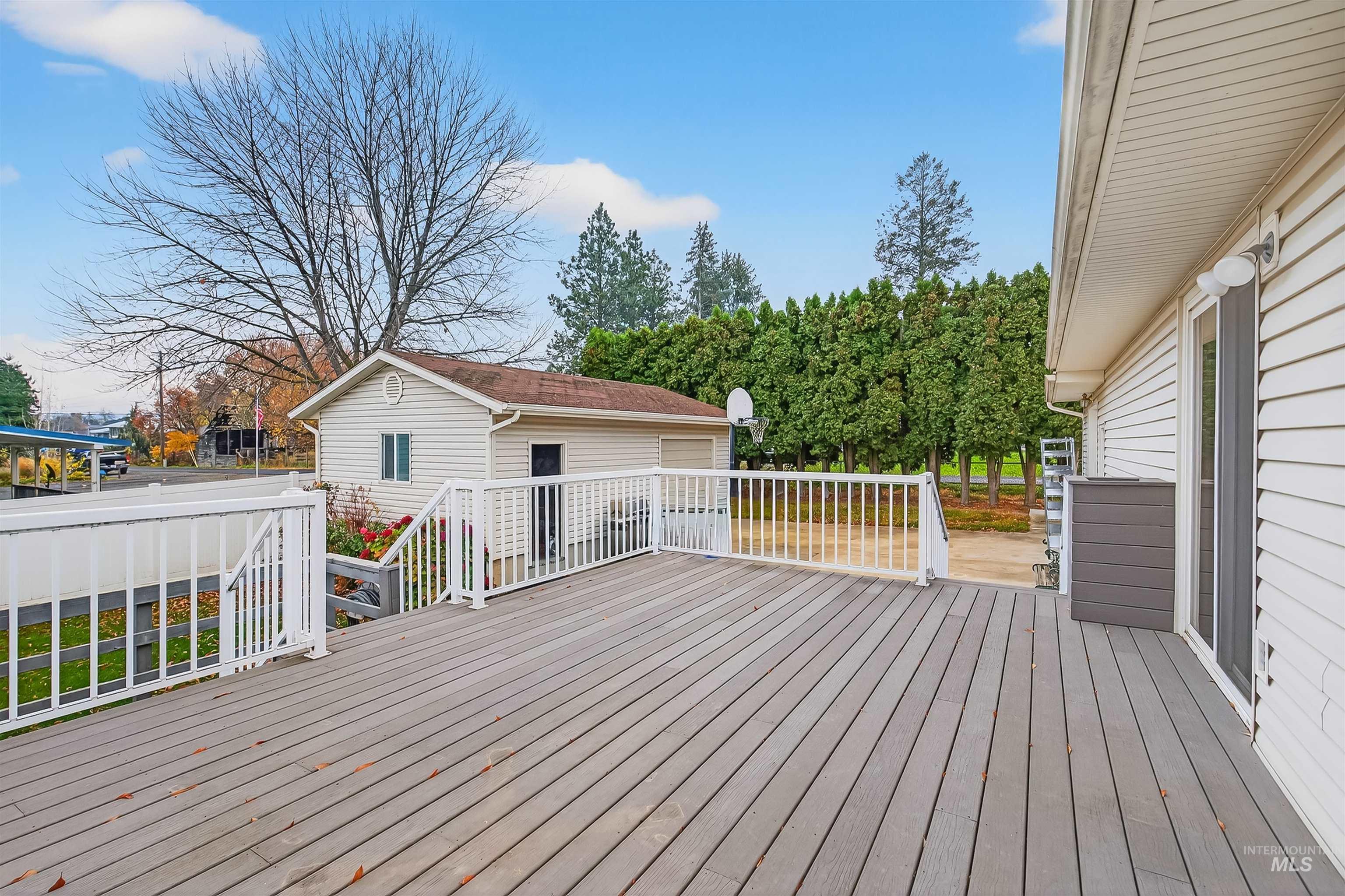 3619 16th Street, Lewiston, Idaho 83501, 4 Bedrooms, 2 Bathrooms, Residential For Sale, Price $405,000,MLS 98967456