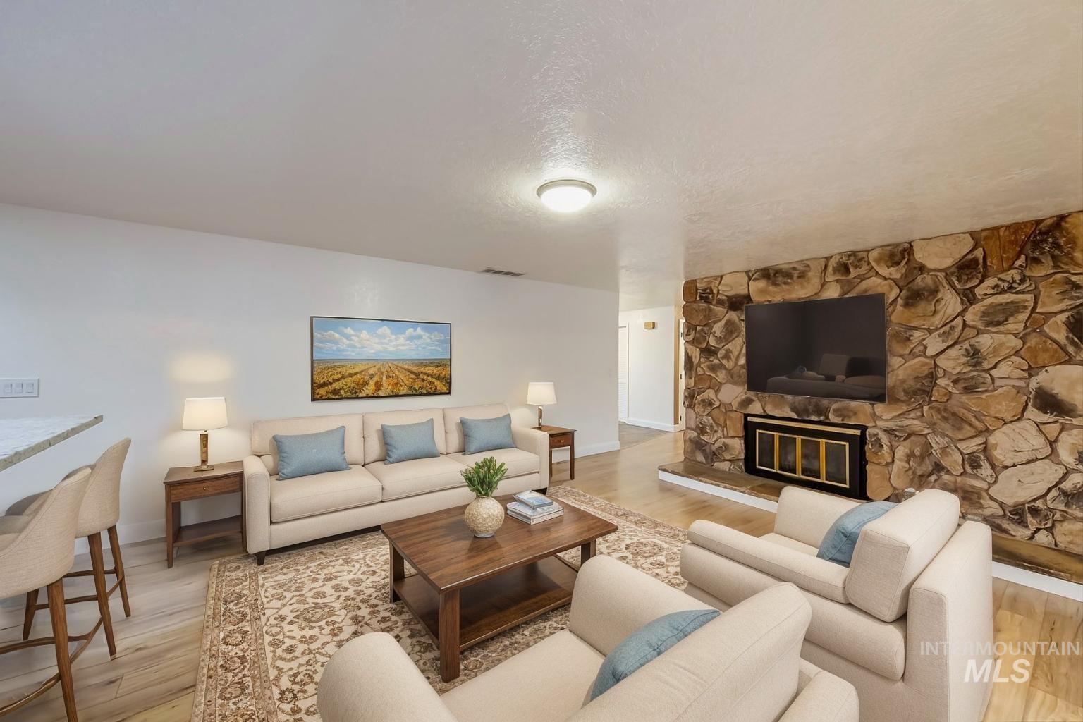 5101 N Sunderland, Boise, Idaho 83704, 5 Bedrooms, 3.5 Bathrooms, Residential For Sale, Price $650,000,MLS 98967459