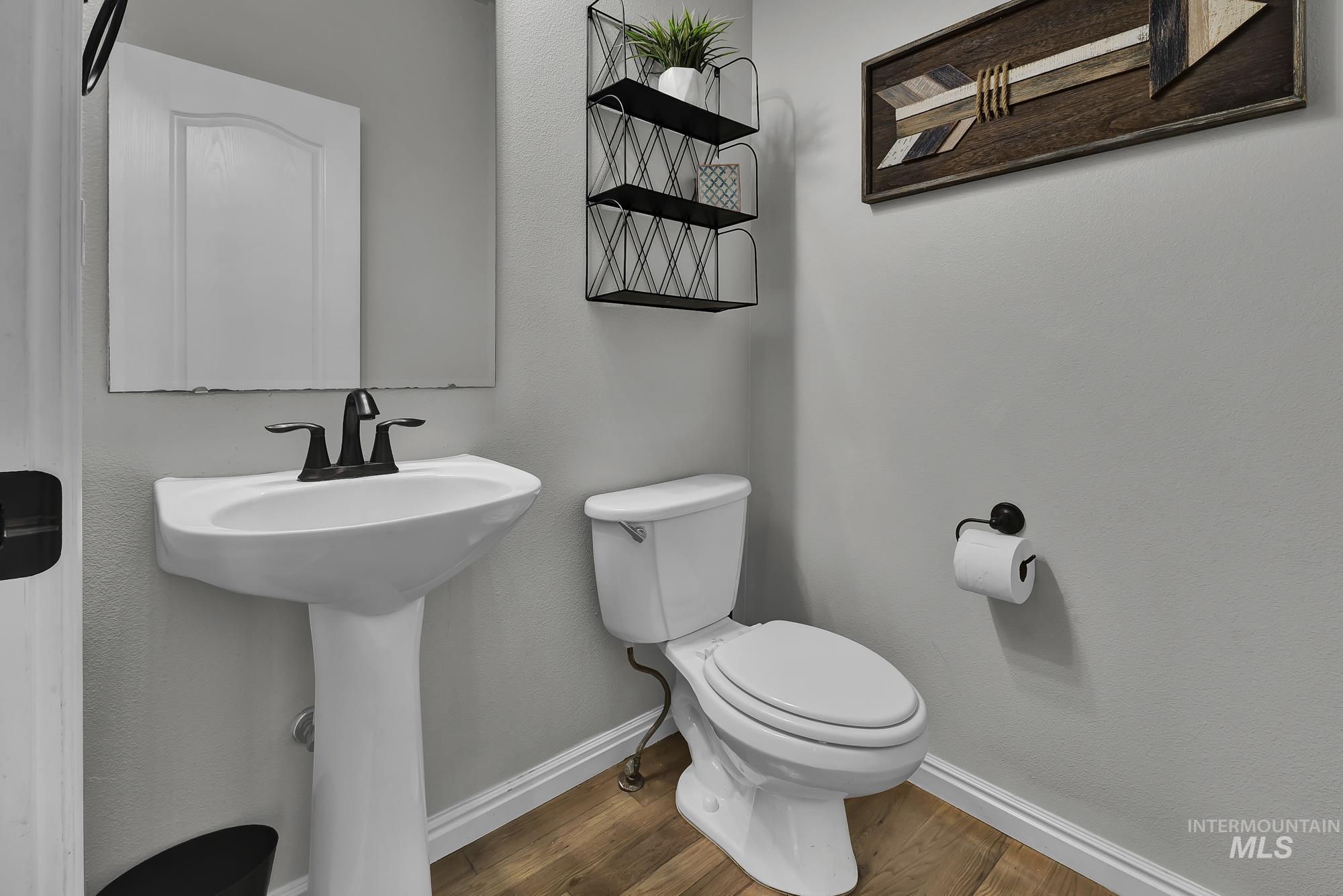 10817 Cloudless St, Nampa, Idaho 83687, 5 Bedrooms, 2.5 Bathrooms, Residential For Sale, Price $469,000,MLS 98967461