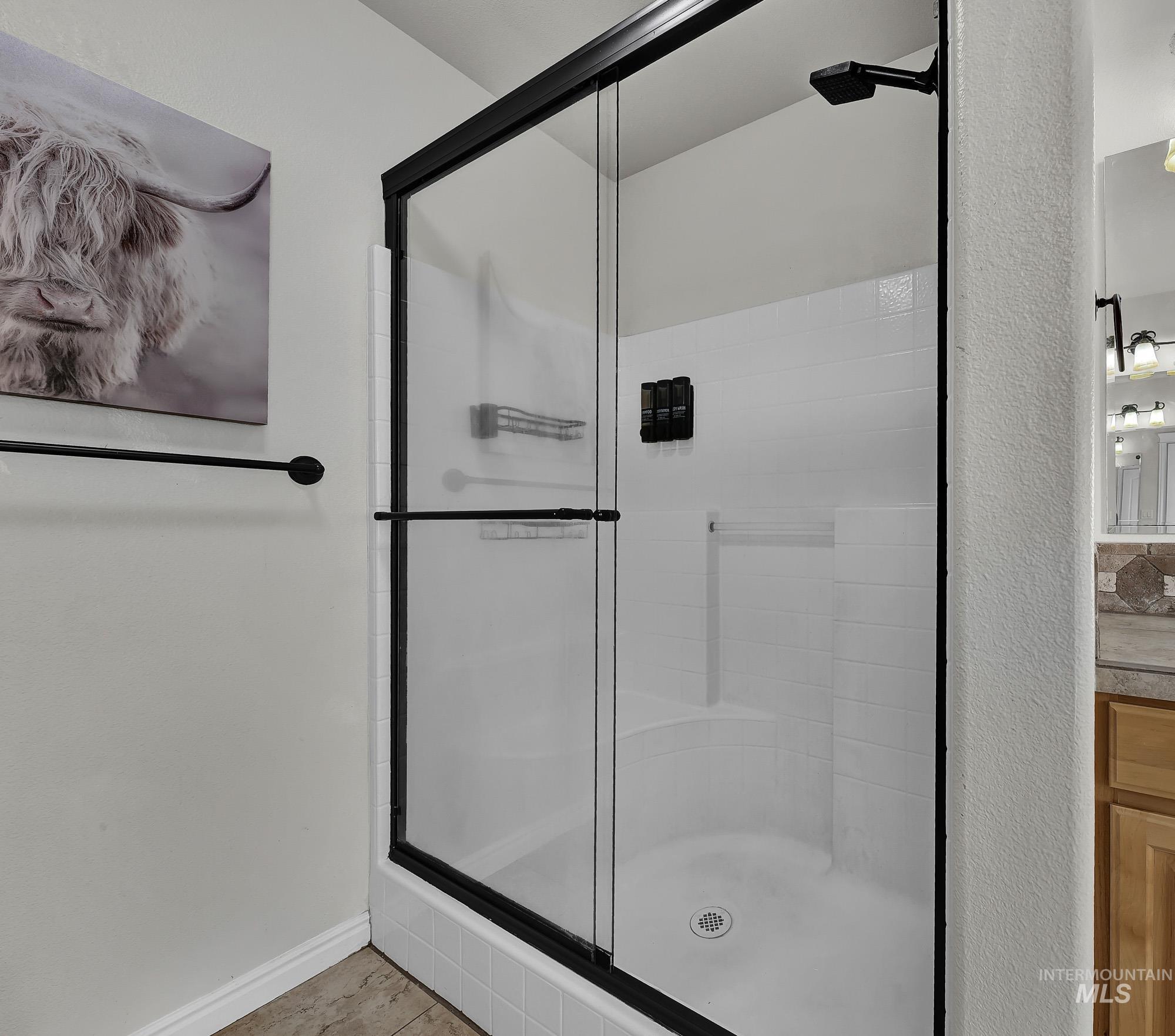 10817 Cloudless St, Nampa, Idaho 83687, 5 Bedrooms, 2.5 Bathrooms, Residential For Sale, Price $469,000,MLS 98967461