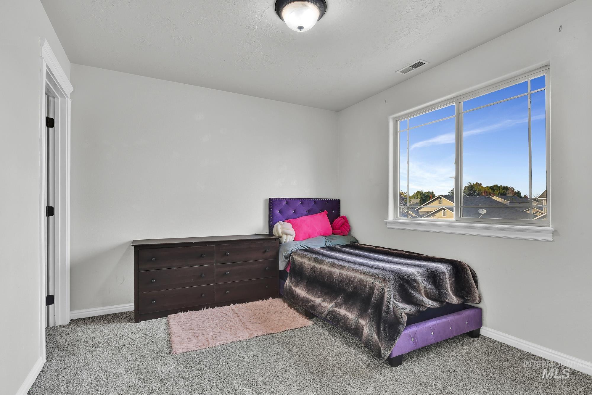 10817 Cloudless St, Nampa, Idaho 83687, 5 Bedrooms, 2.5 Bathrooms, Residential For Sale, Price $469,000,MLS 98967461