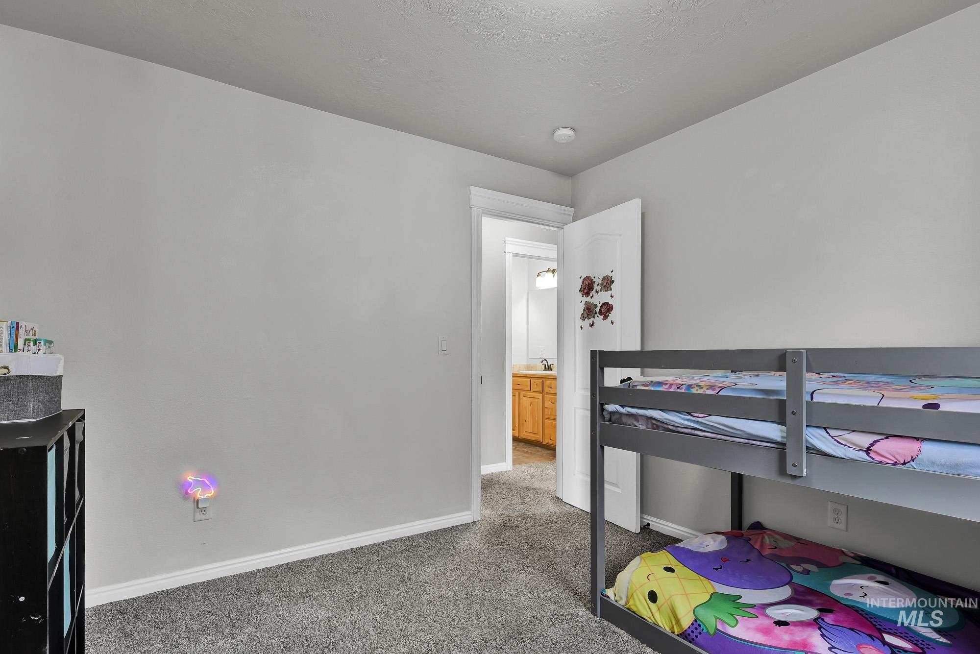 10817 Cloudless St, Nampa, Idaho 83687, 5 Bedrooms, 2.5 Bathrooms, Residential For Sale, Price $469,000,MLS 98967461