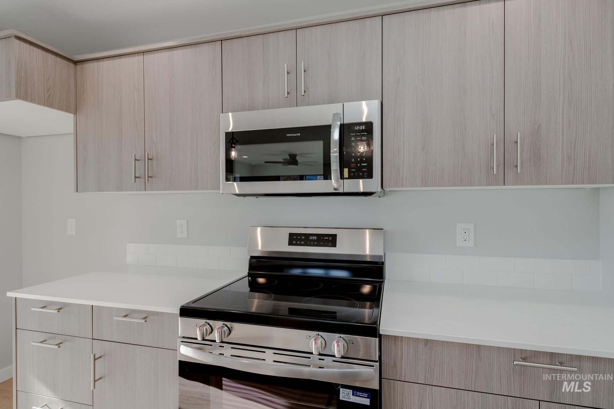 215 Moose St, Horseshoe Bend, Idaho 83629, 3 Bedrooms, 2.5 Bathrooms, Residential For Sale, Price $344,990,MLS 98967466