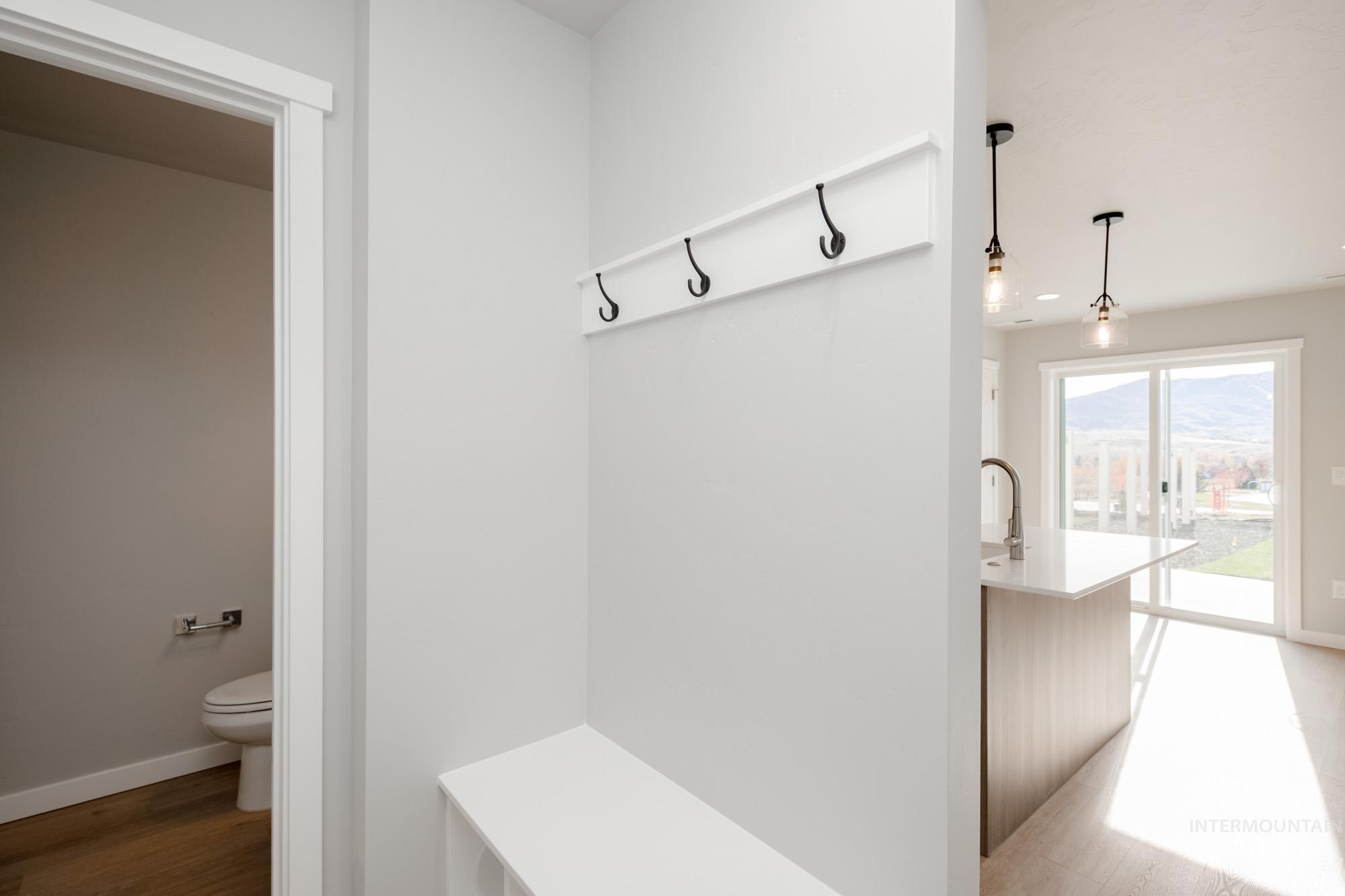 217 Moose St, Horseshoe Bend, Idaho 83629, 3 Bedrooms, 2.5 Bathrooms, Residential For Sale, Price $344,990,MLS 98967469