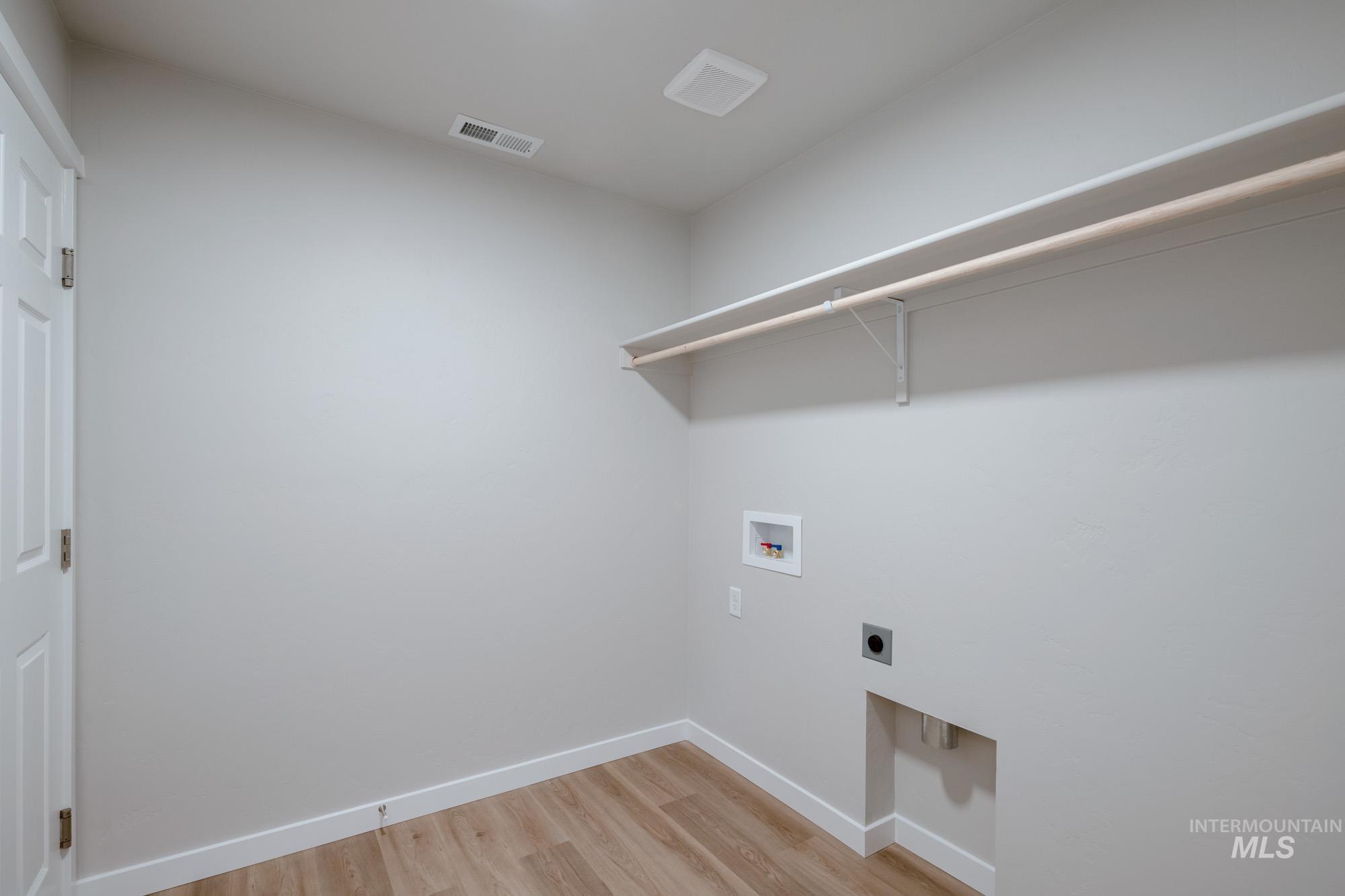 3437 E Red Maple Ct, Nampa, Idaho 83686, 3 Bedrooms, 2 Bathrooms, Residential For Sale, Price $411,990,MLS 98967472