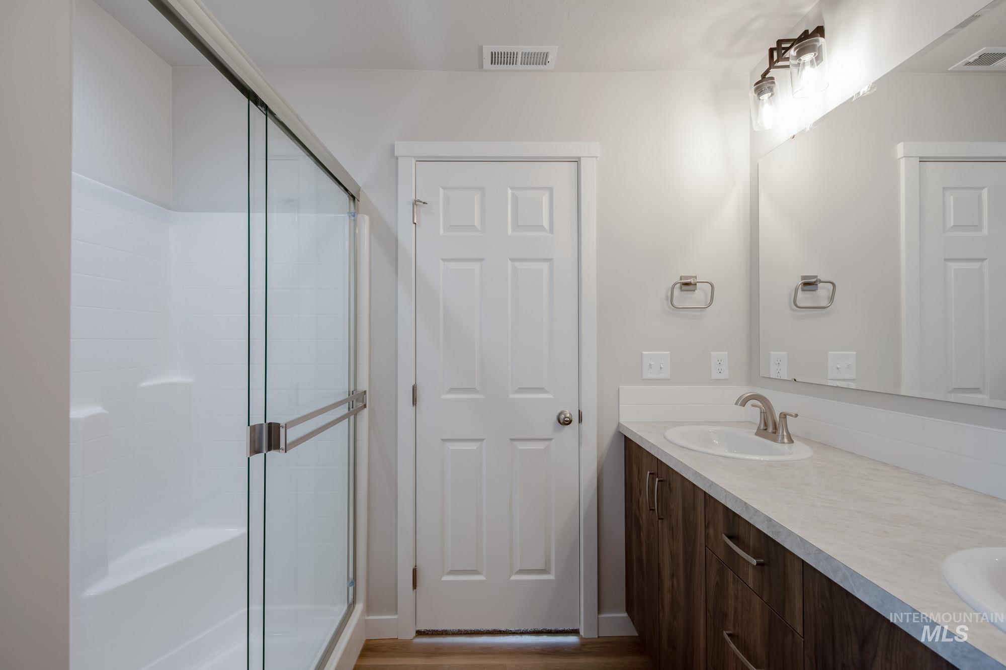 3437 E Red Maple Ct, Nampa, Idaho 83686, 3 Bedrooms, 2 Bathrooms, Residential For Sale, Price $411,990,MLS 98967472