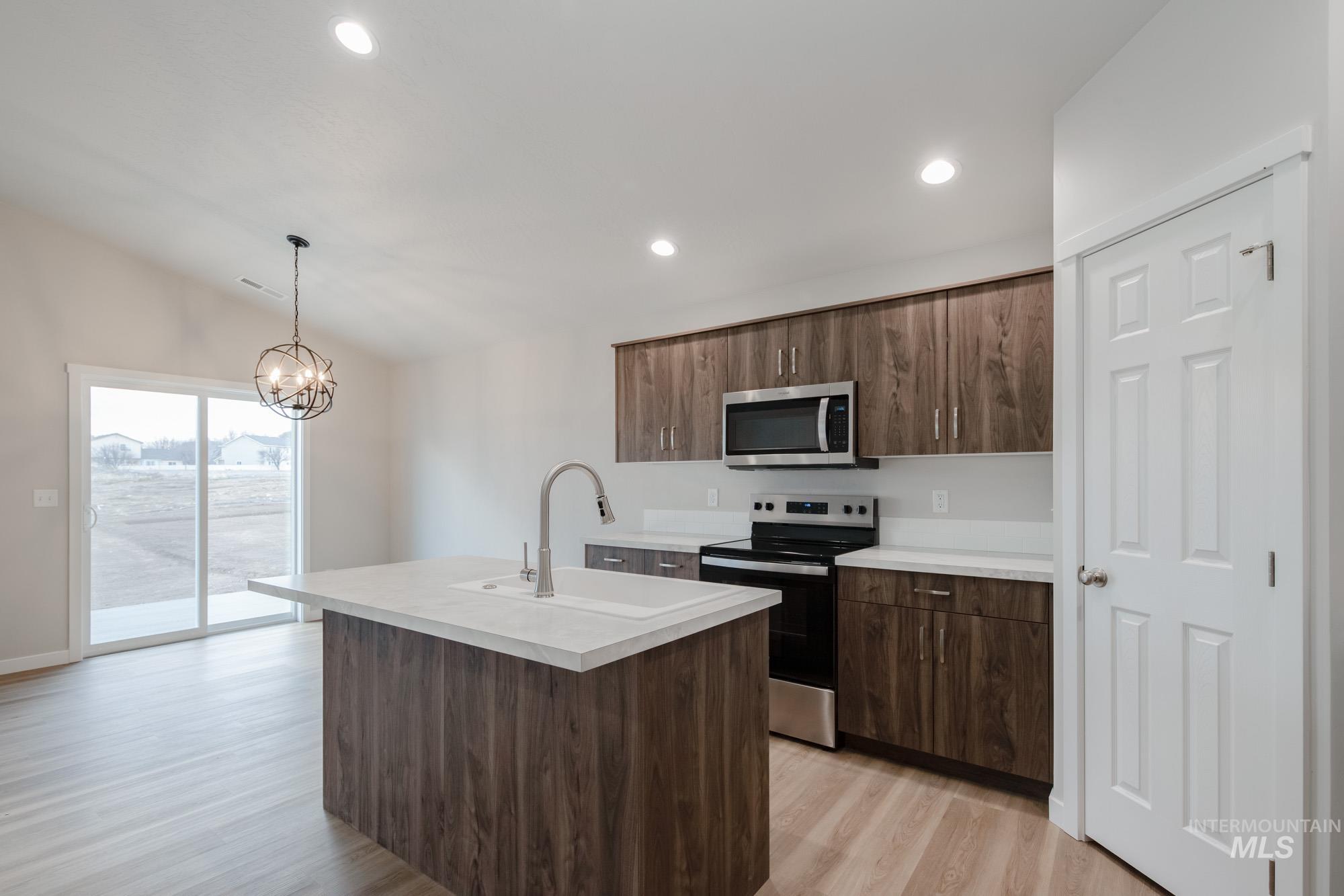 3437 E Red Maple Ct, Nampa, Idaho 83686, 3 Bedrooms, 2 Bathrooms, Residential For Sale, Price $396,990, 98967472