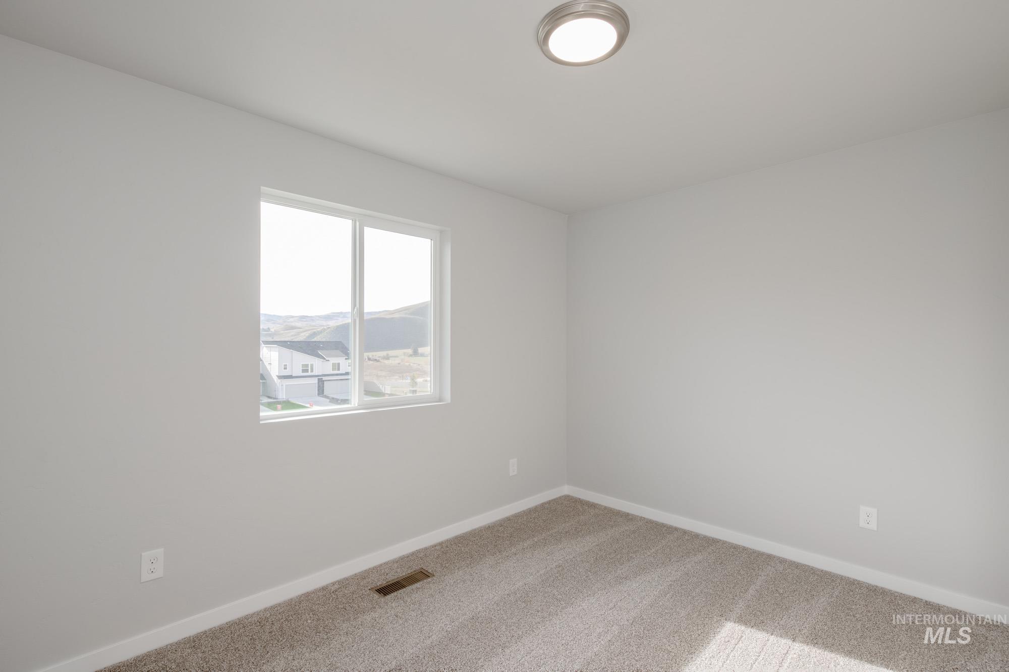 219 Moose St, Horseshoe Bend, Idaho 83629, 3 Bedrooms, 2.5 Bathrooms, Residential For Sale, Price $345,990,MLS 98967473