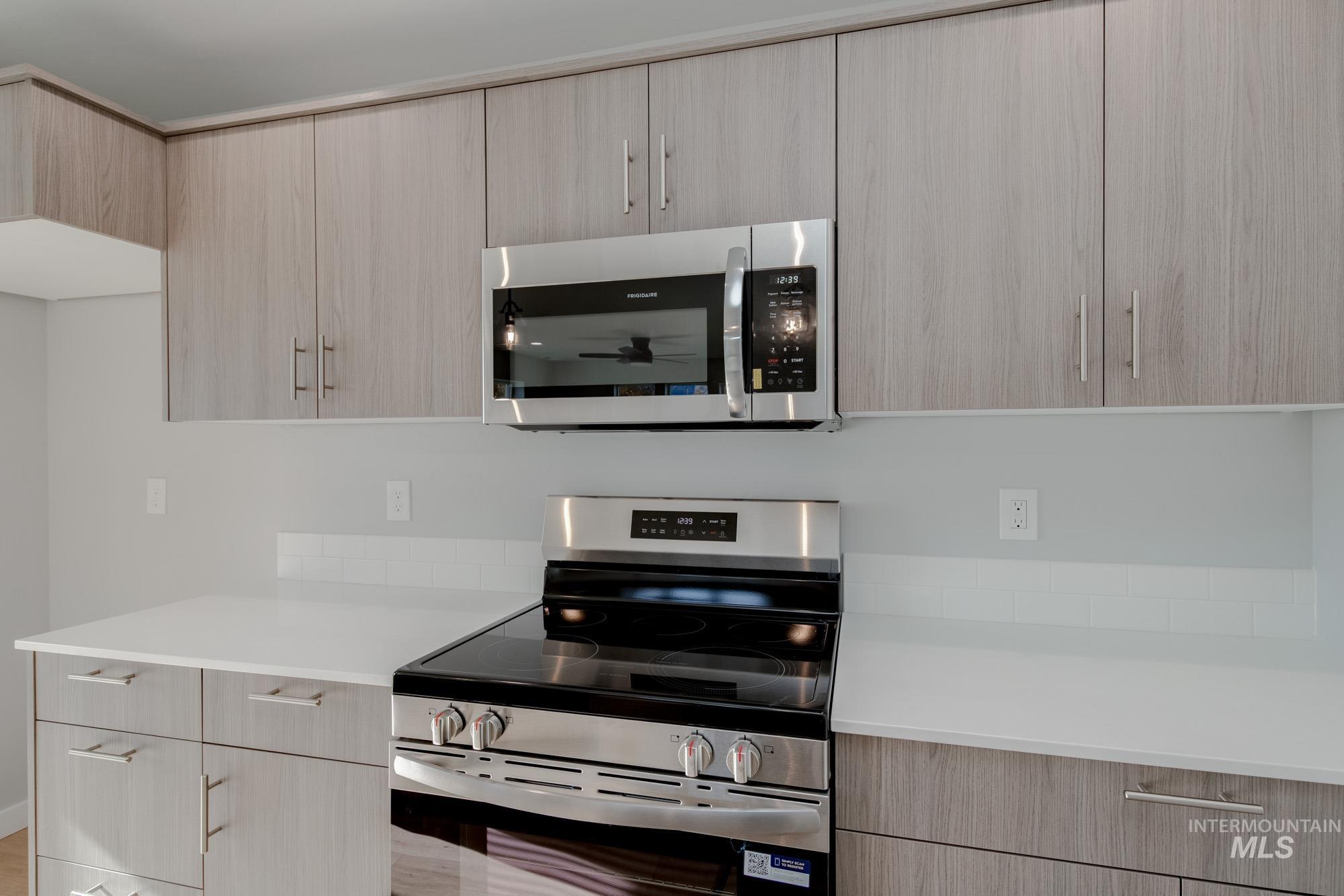 219 Moose St, Horseshoe Bend, Idaho 83629, 3 Bedrooms, 2.5 Bathrooms, Residential For Sale, Price $345,990,MLS 98967473