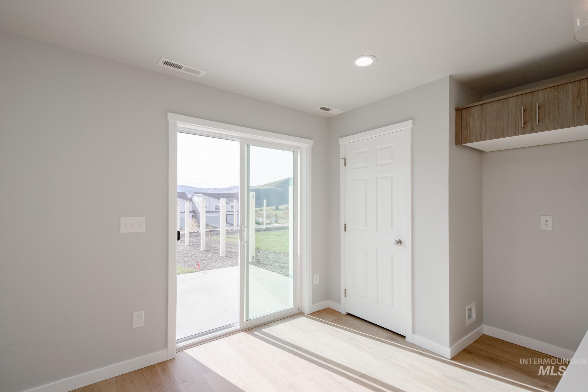 219 Moose St, Horseshoe Bend, Idaho 83629, 3 Bedrooms, 2.5 Bathrooms, Residential For Sale, Price $345,990,MLS 98967473