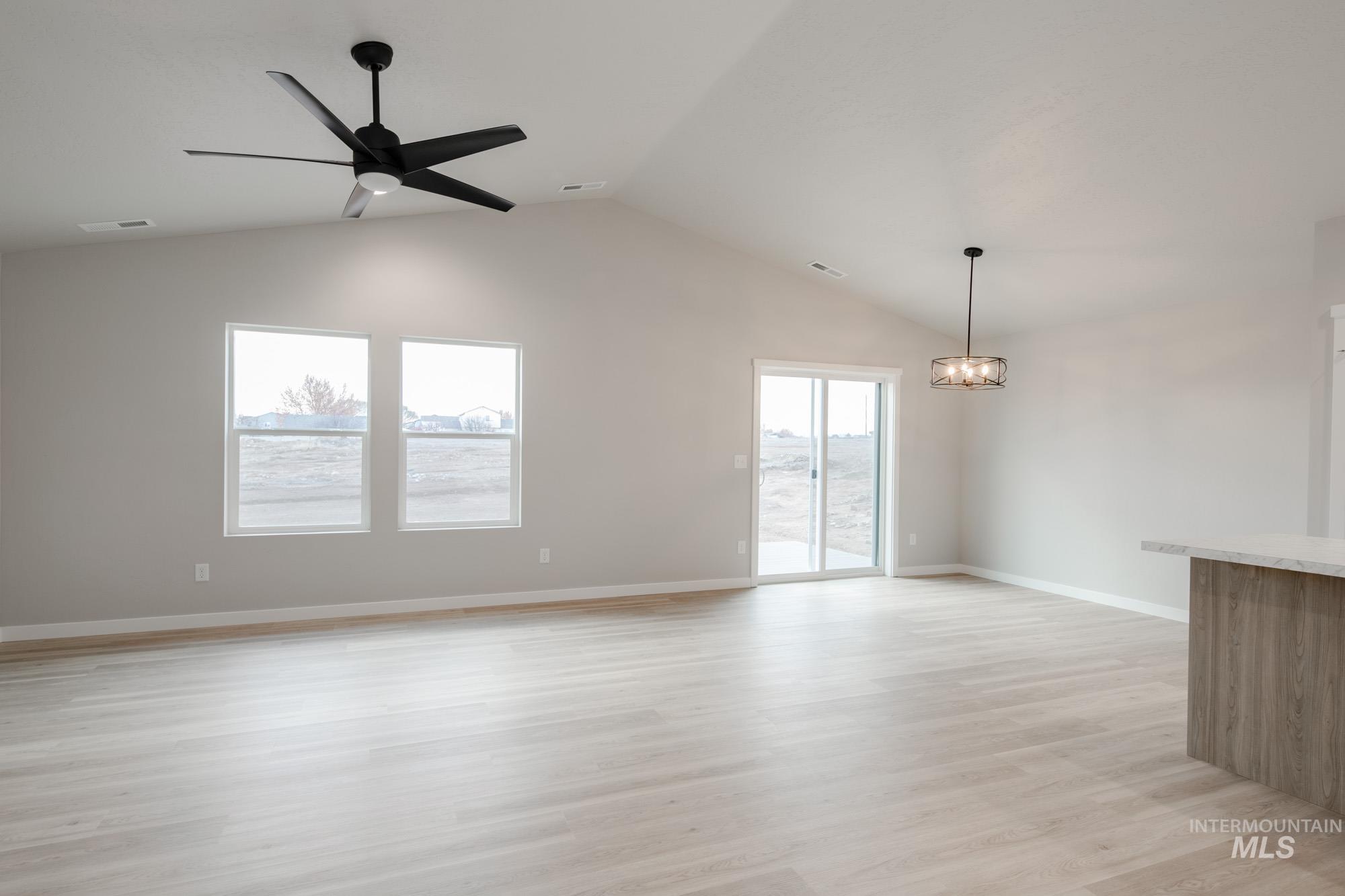 3423 E Red Maple Ct, Nampa, Idaho 83686, 3 Bedrooms, 2 Bathrooms, Residential For Sale, Price $419,990,MLS 98967474