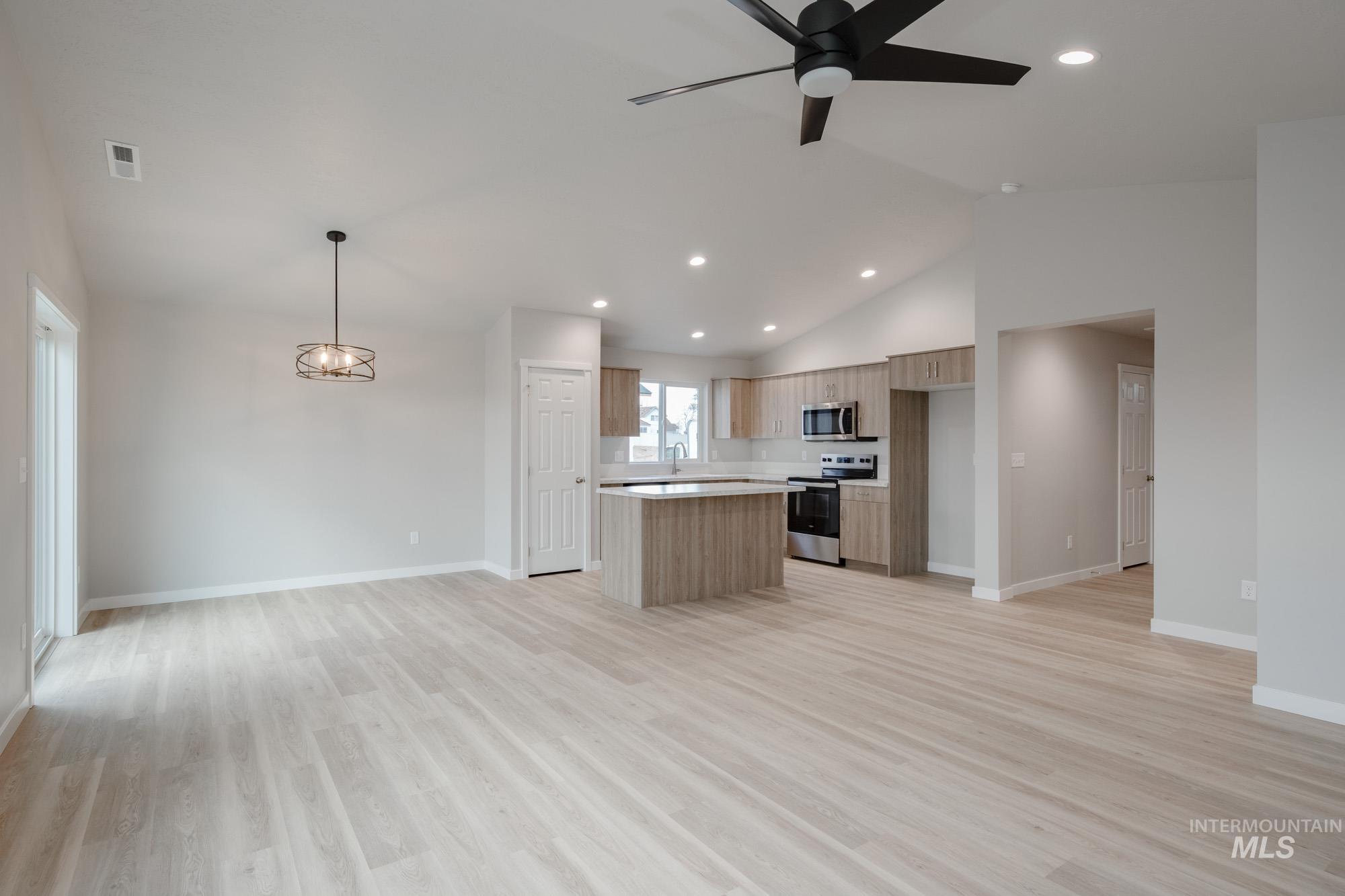 3423 E Red Maple Ct, Nampa, Idaho 83686, 3 Bedrooms, 2 Bathrooms, Residential For Sale, Price $419,990,MLS 98967474