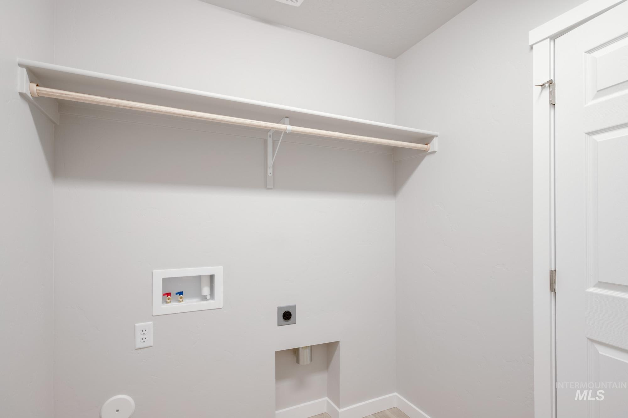 3423 E Red Maple Ct, Nampa, Idaho 83686, 3 Bedrooms, 2 Bathrooms, Residential For Sale, Price $419,990,MLS 98967474