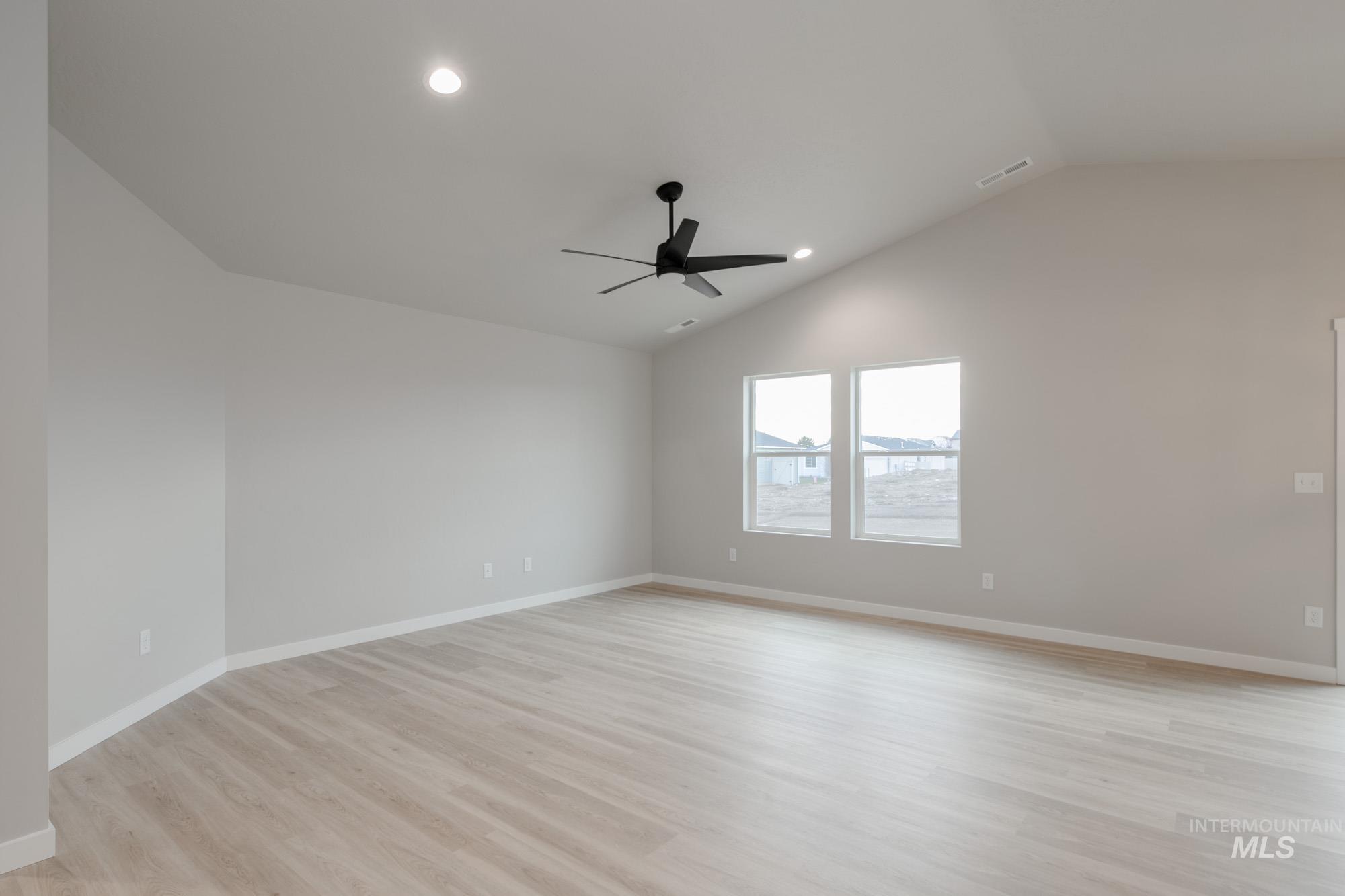 3423 E Red Maple Ct, Nampa, Idaho 83686, 3 Bedrooms, 2 Bathrooms, Residential For Sale, Price $419,990,MLS 98967474