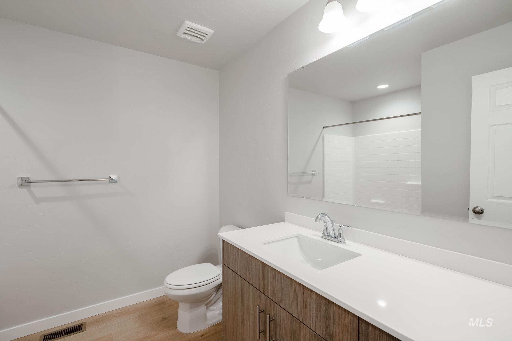 221 Moose St, Horseshoe Bend, Idaho 83629, 3 Bedrooms, 2.5 Bathrooms, Residential For Sale, Price $349,990,MLS 98967475