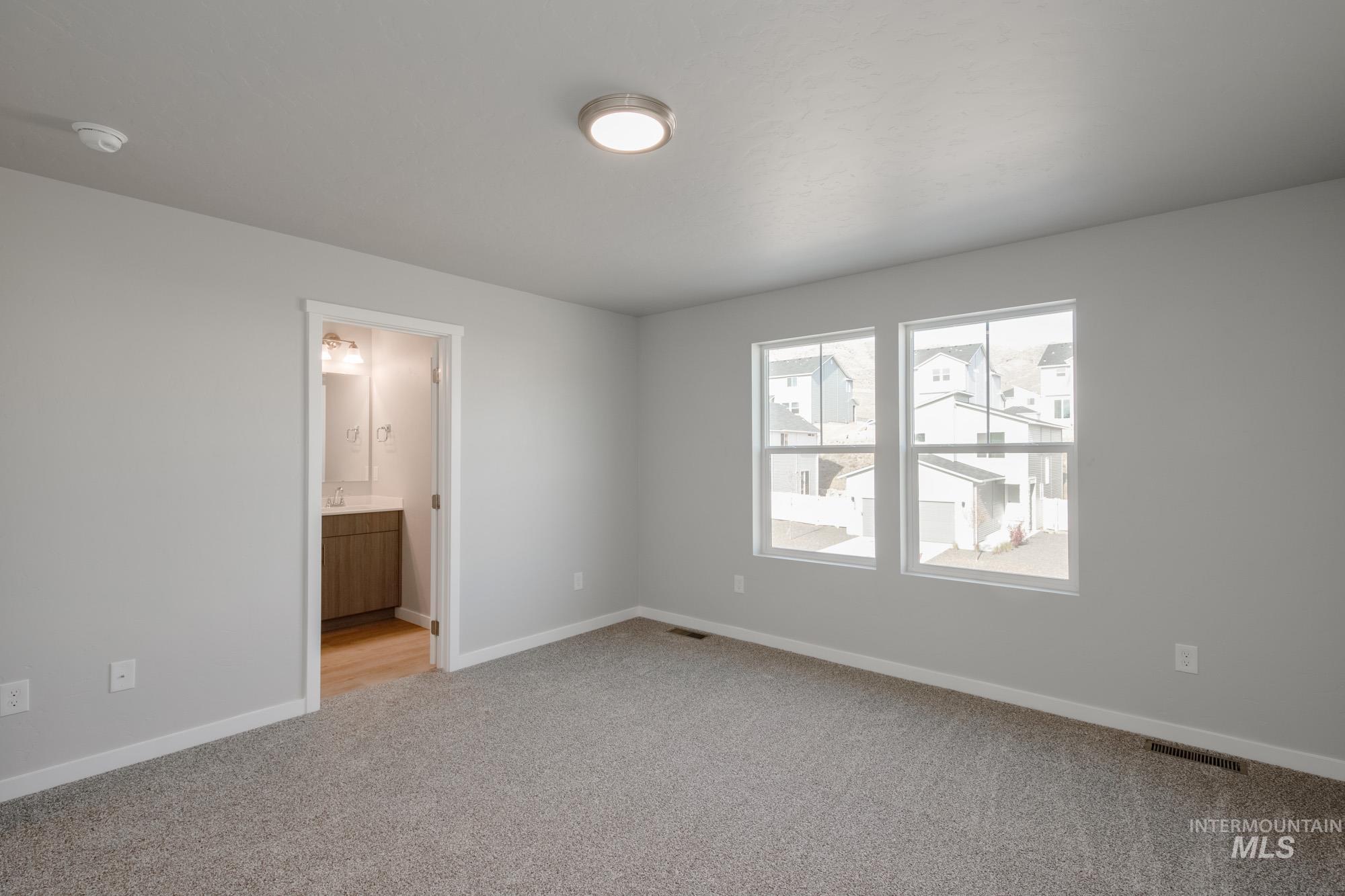 221 Moose St, Horseshoe Bend, Idaho 83629, 3 Bedrooms, 2.5 Bathrooms, Residential For Sale, Price $349,990,MLS 98967475