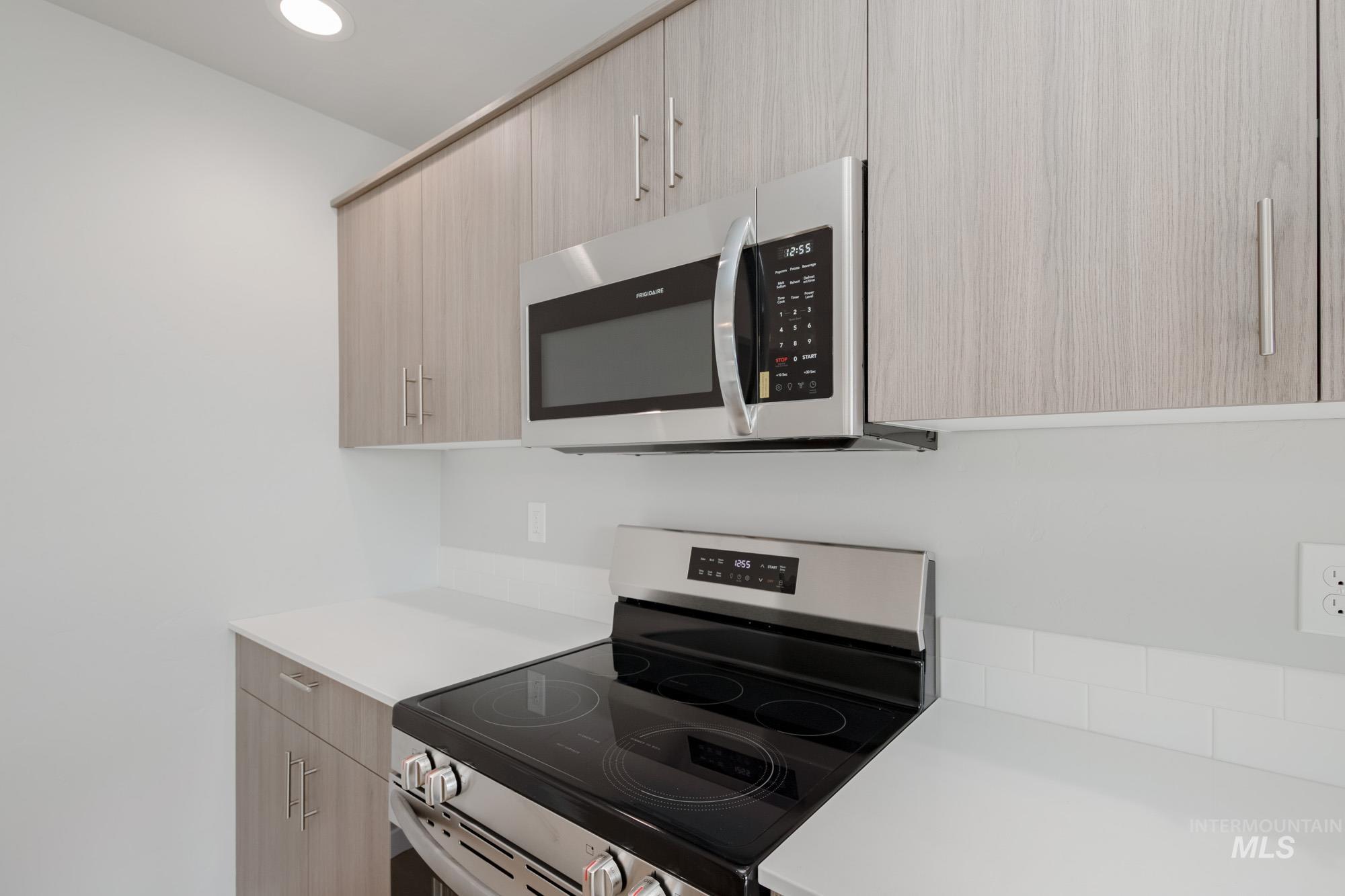 221 Moose St, Horseshoe Bend, Idaho 83629, 3 Bedrooms, 2.5 Bathrooms, Residential For Sale, Price $349,990,MLS 98967475