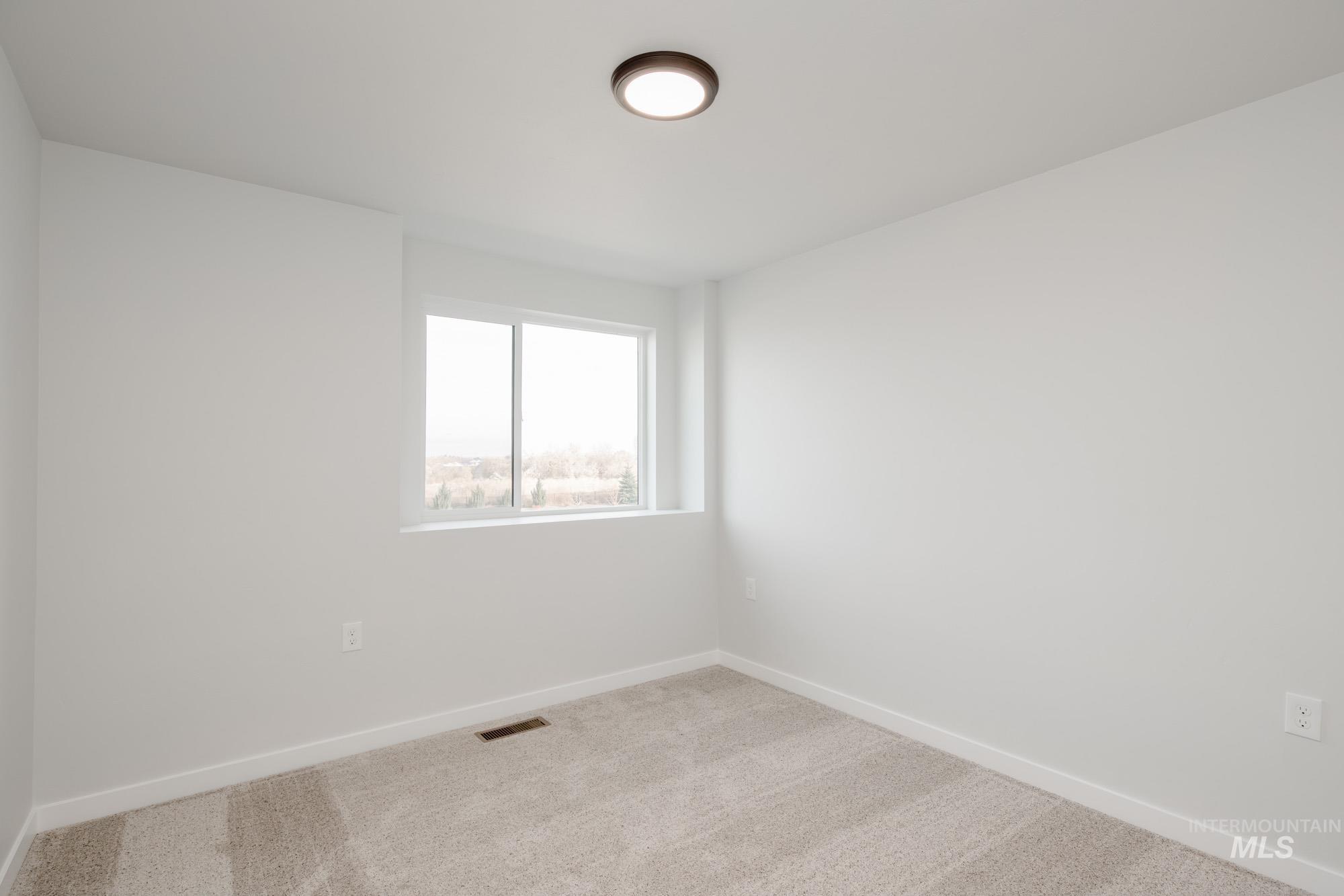 3905 E Jamestown Dr, Nampa, Idaho 83686, 4 Bedrooms, 2.5 Bathrooms, Residential For Sale, Price $469,990,MLS 98967480