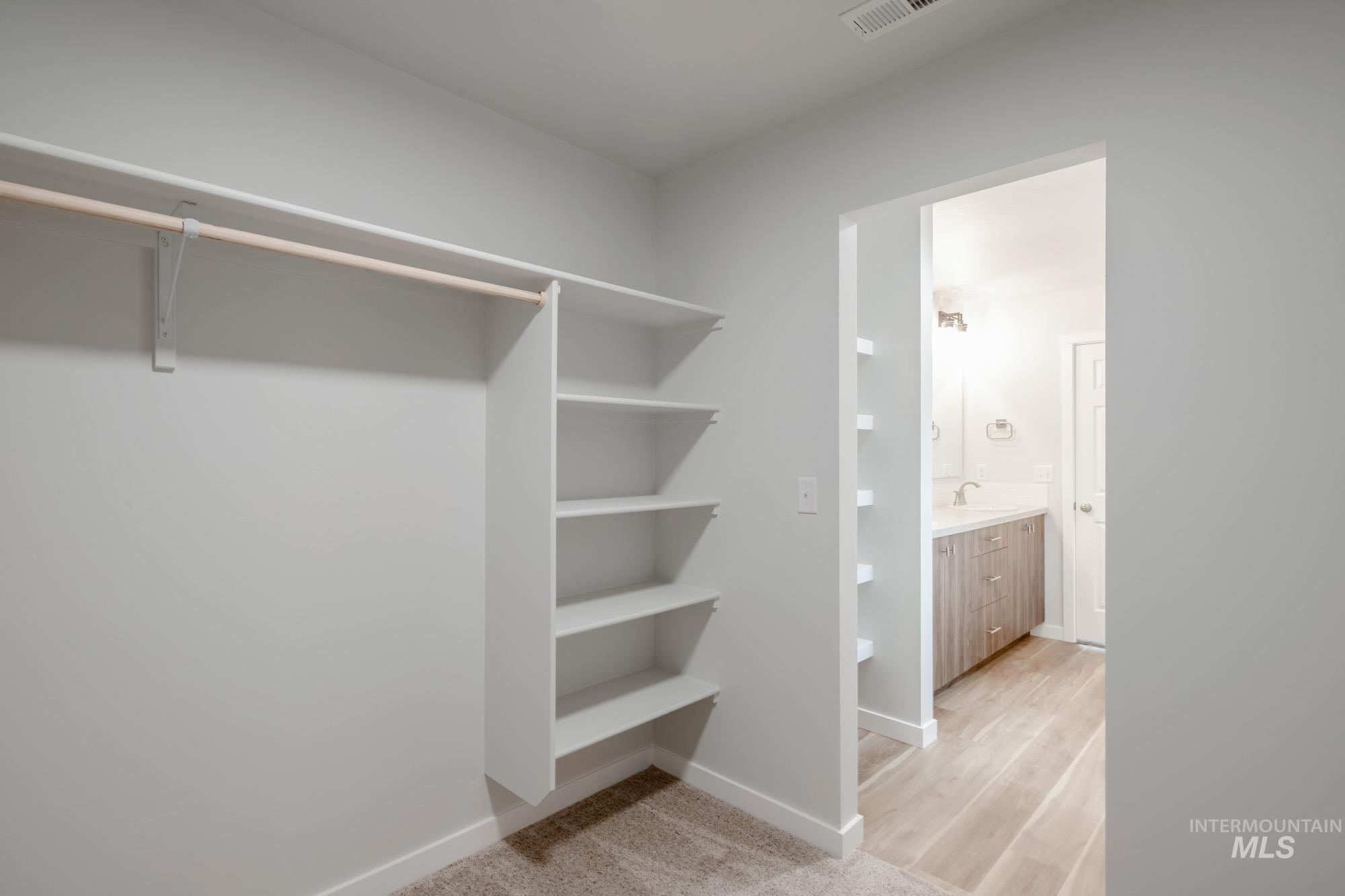 3734 E Syracuse St, Nampa, Idaho 83686, 4 Bedrooms, 2 Bathrooms, Residential For Sale, Price $454,990,MLS 98967482