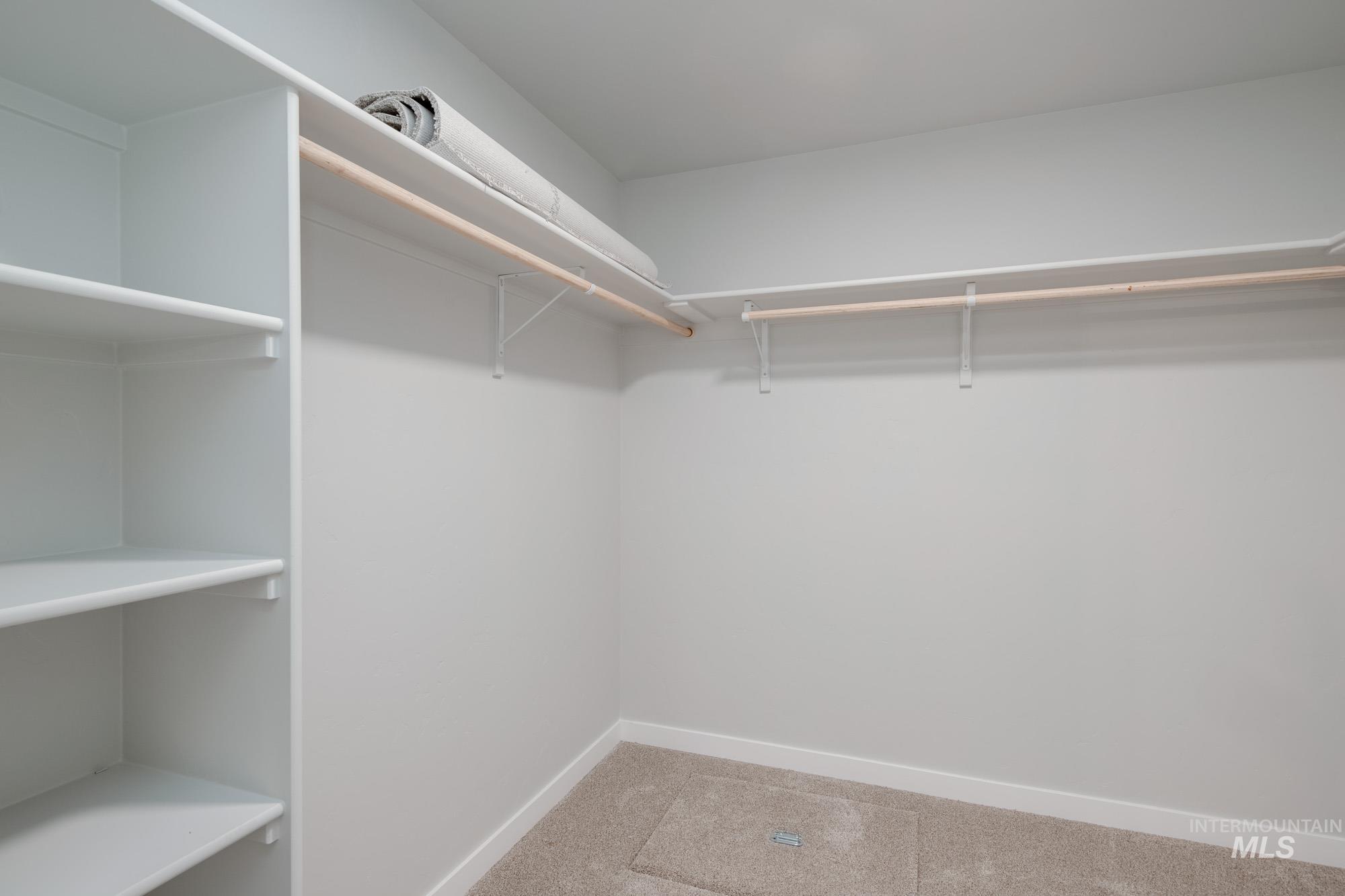 16657 Sentinel Ave, Caldwell, Idaho 83607, 4 Bedrooms, 2 Bathrooms, Residential For Sale, Price $441,990,MLS 98967483