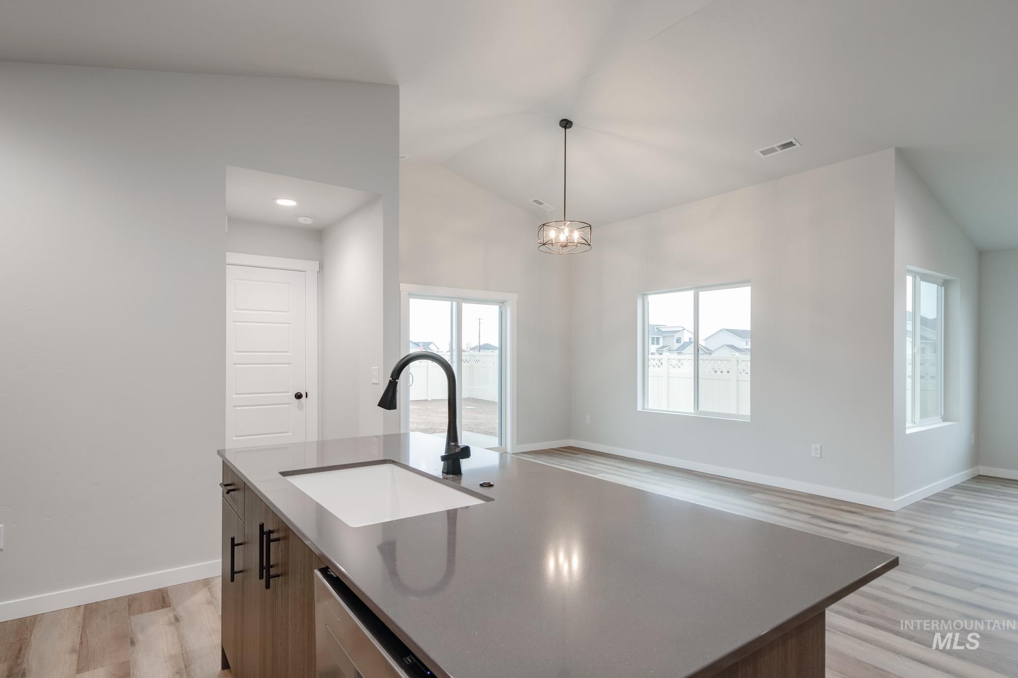 16657 Sentinel Ave, Caldwell, Idaho 83607, 4 Bedrooms, 2 Bathrooms, Residential For Sale, Price $441,990,MLS 98967483