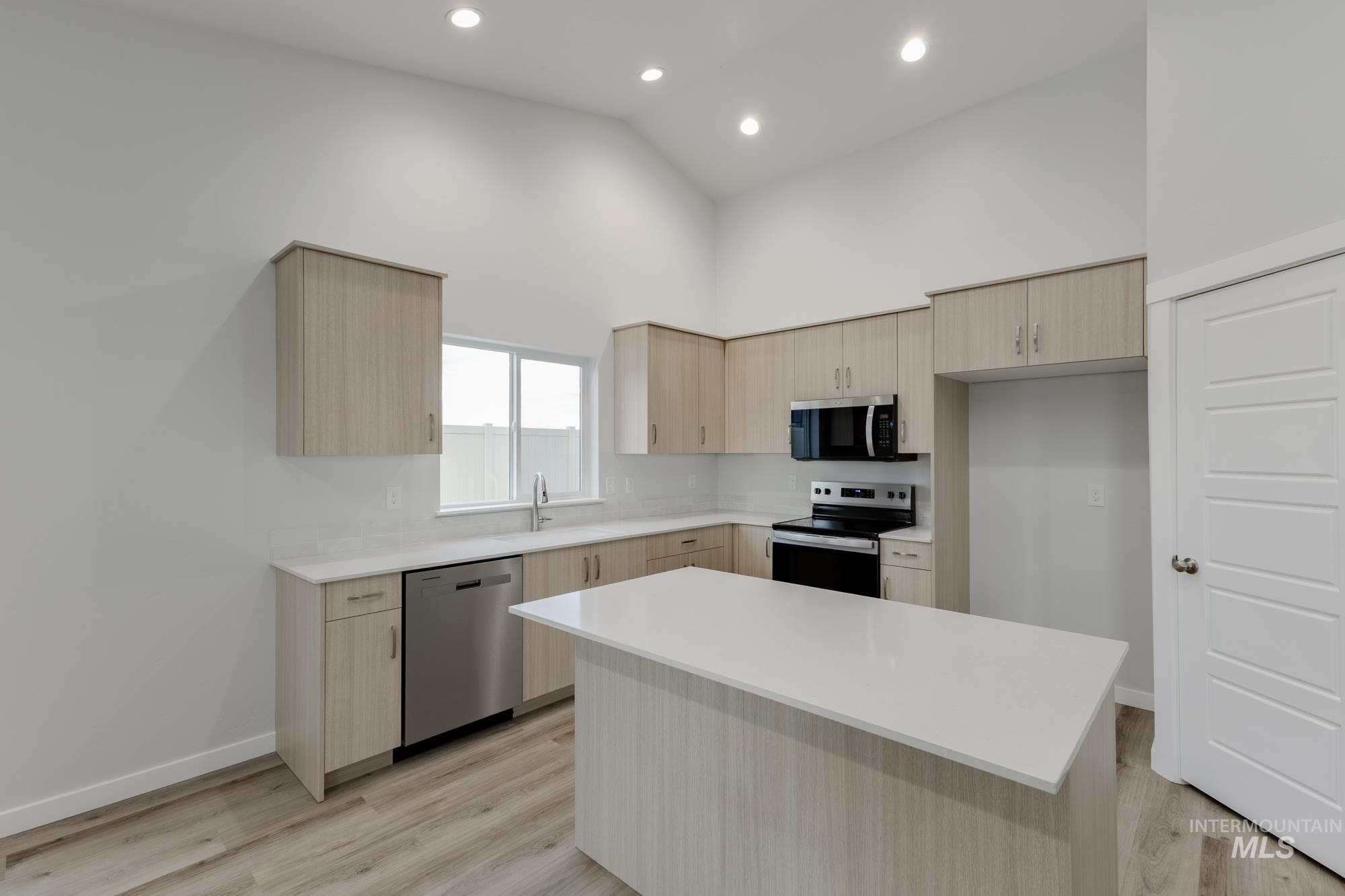 16697 Carlin Ave, Caldwell, Idaho 83607, 4 Bedrooms, 2 Bathrooms, Residential For Sale, Price $413,990,MLS 98967484