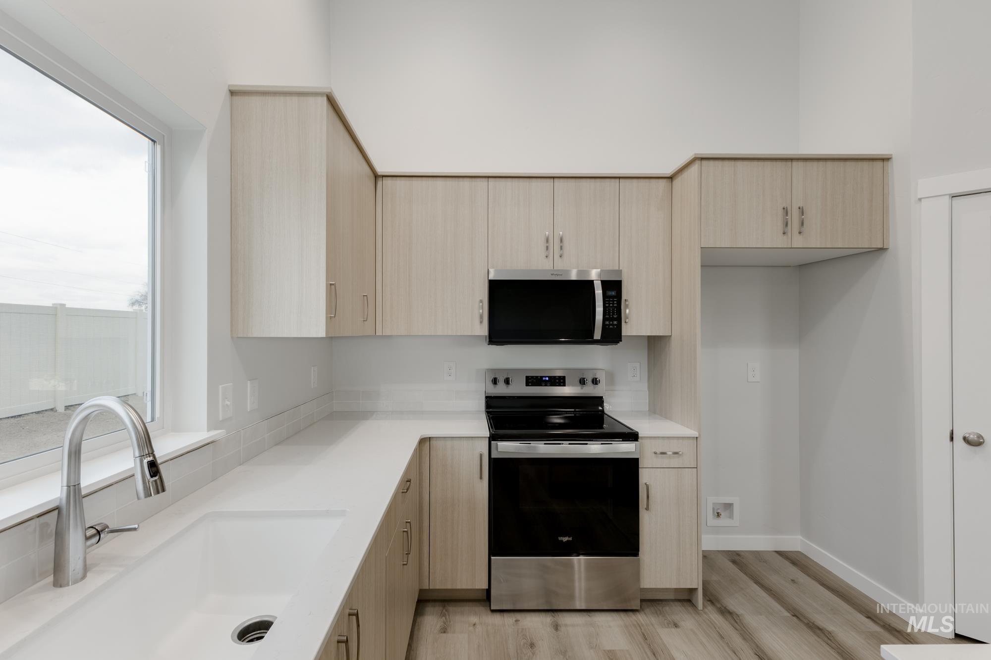 16697 Carlin Ave, Caldwell, Idaho 83607, 4 Bedrooms, 2 Bathrooms, Residential For Sale, Price $413,990,MLS 98967484