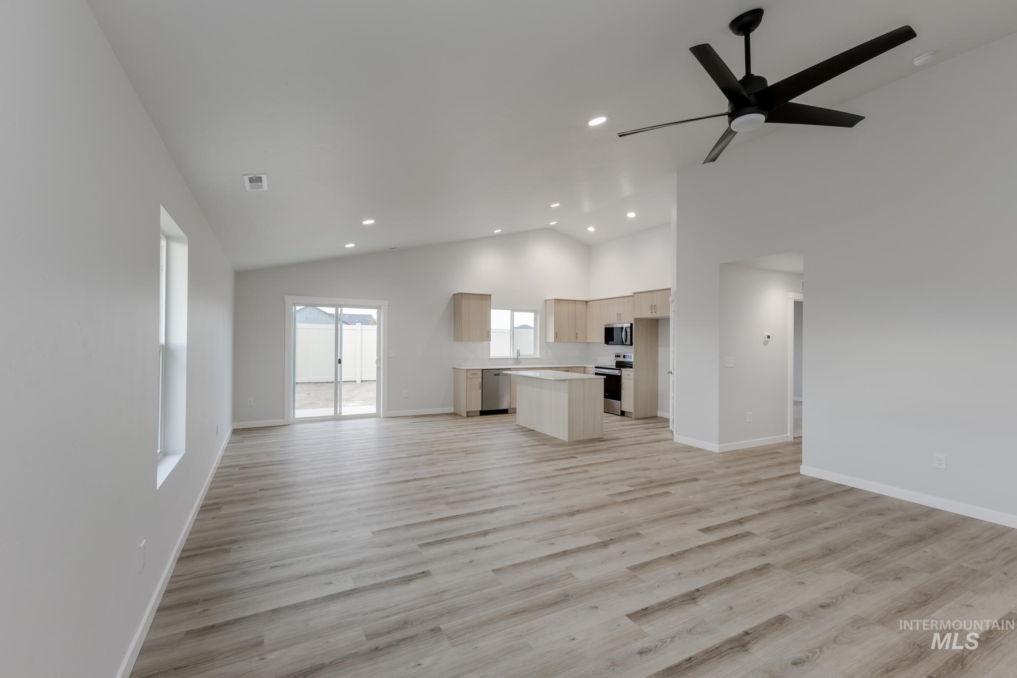 16697 Carlin Ave, Caldwell, Idaho 83607, 4 Bedrooms, 2 Bathrooms, Residential For Sale, Price $413,990,MLS 98967484