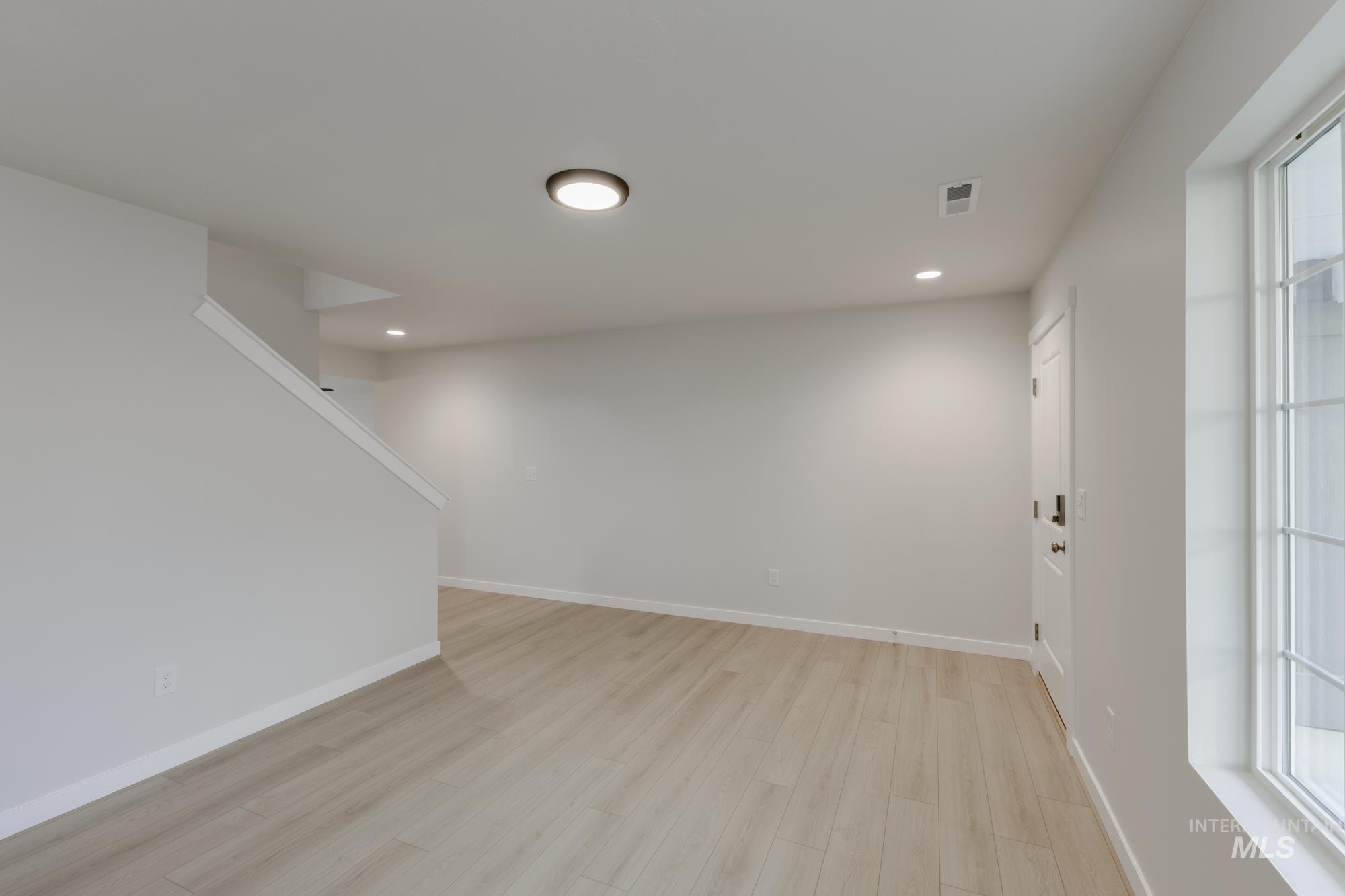 16725 Sentinel Ave, Caldwell, Idaho 83607, 5 Bedrooms, 3 Bathrooms, Residential For Sale, Price $446,990,MLS 98967486