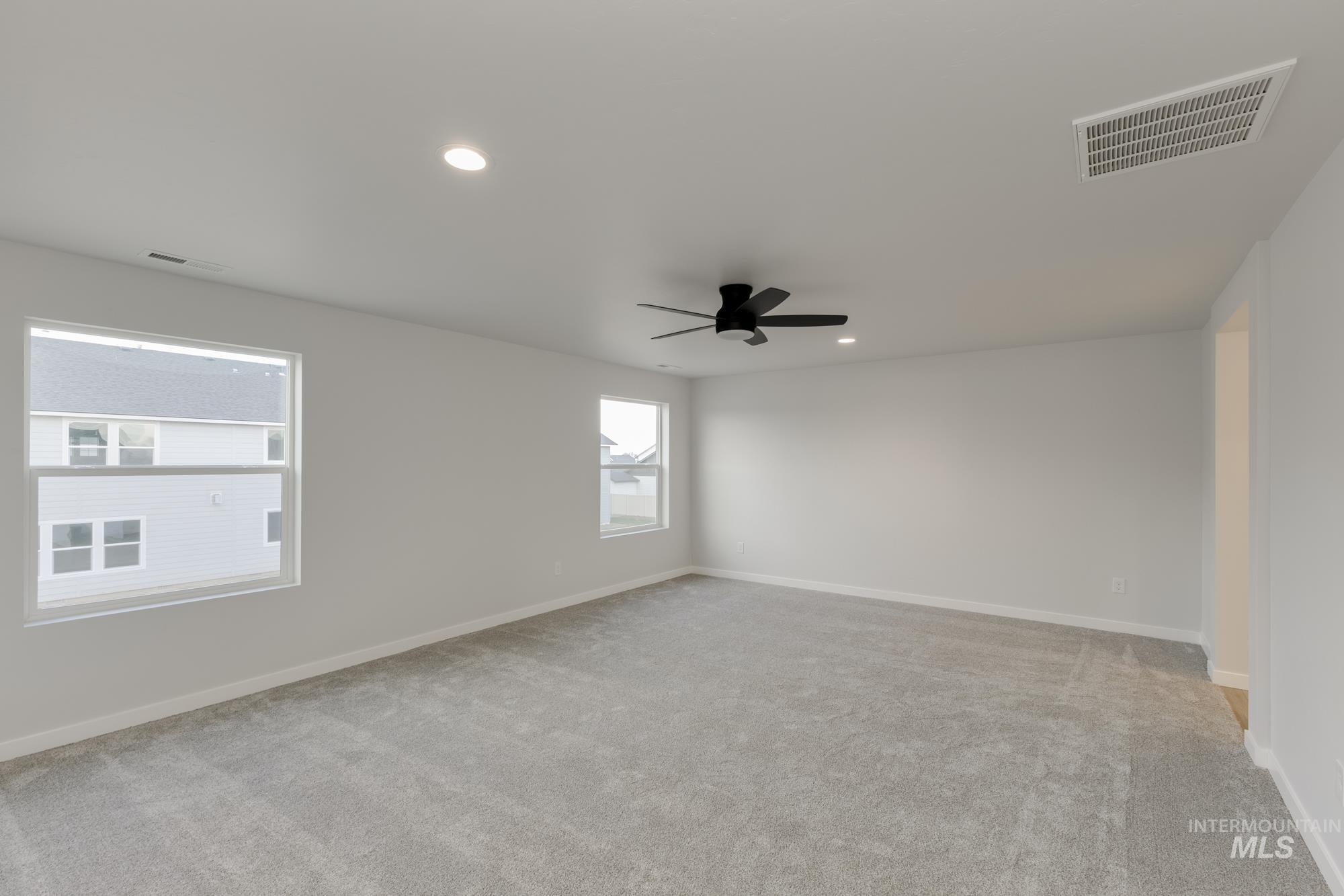 16725 Sentinel Ave, Caldwell, Idaho 83607, 5 Bedrooms, 3 Bathrooms, Residential For Sale, Price $446,990,MLS 98967486