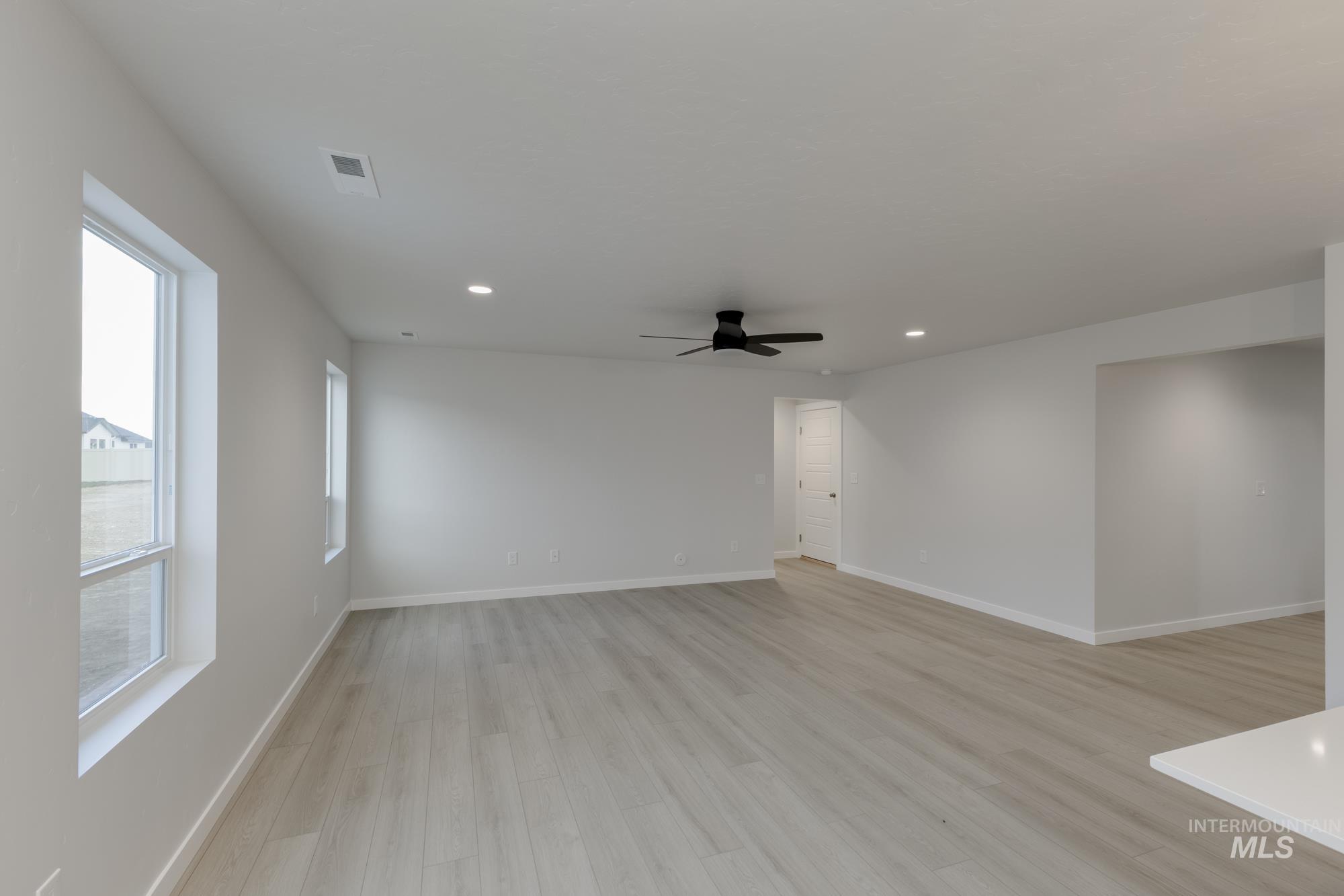 16725 Sentinel Ave, Caldwell, Idaho 83607, 5 Bedrooms, 3 Bathrooms, Residential For Sale, Price $446,990,MLS 98967486