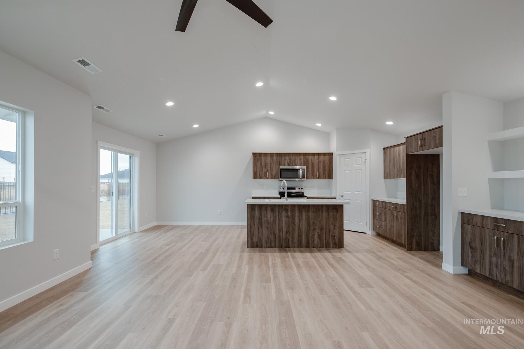 16730 Dunning Way, Caldwell, Idaho 83607, 4 Bedrooms, 2 Bathrooms, Residential For Sale, Price $428,990,MLS 98967487