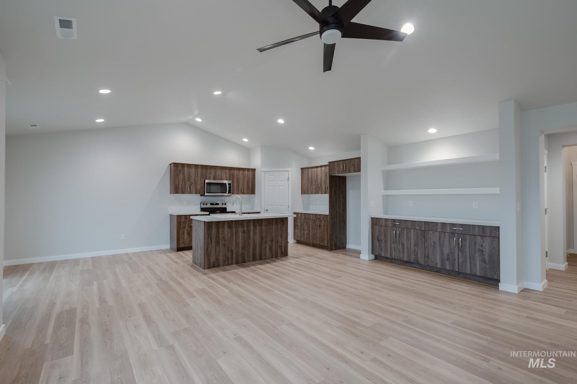 16730 Dunning Way, Caldwell, Idaho 83607, 4 Bedrooms, 2 Bathrooms, Residential For Sale, Price $428,990,MLS 98967487