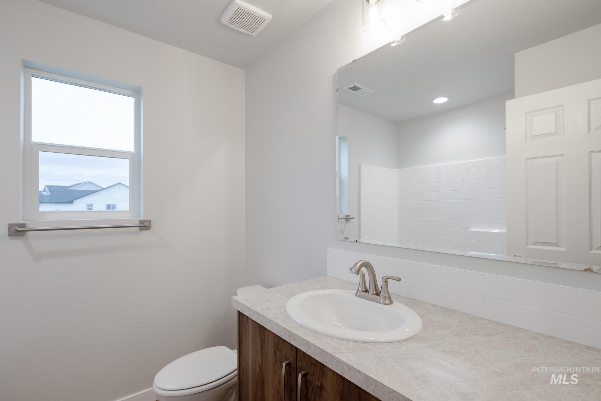 16730 Dunning Way, Caldwell, Idaho 83607, 4 Bedrooms, 2 Bathrooms, Residential For Sale, Price $428,990,MLS 98967487