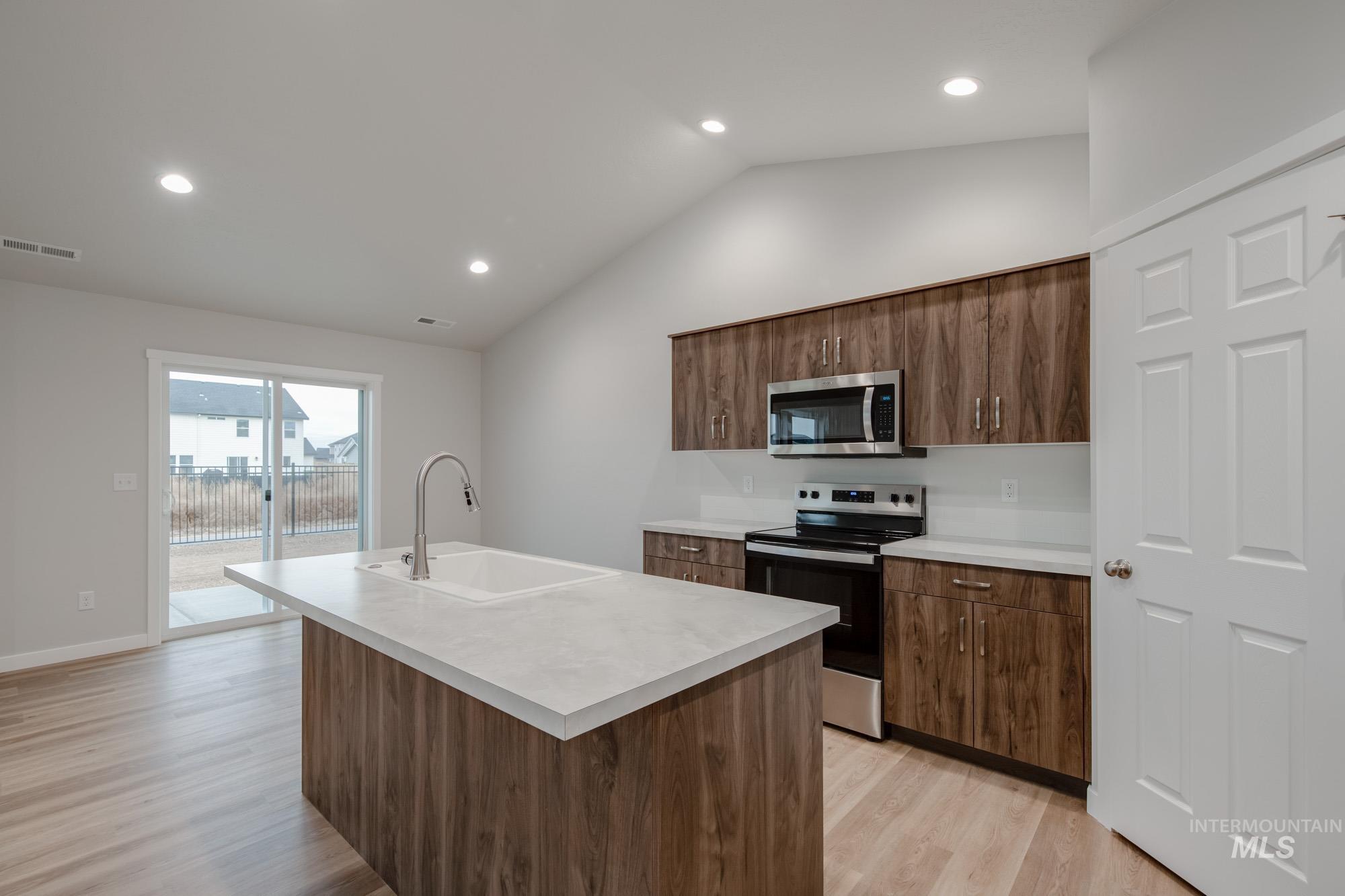 16730 Dunning Way, Caldwell, Idaho 83607, 4 Bedrooms, 2 Bathrooms, Residential For Sale, Price $428,990,MLS 98967487