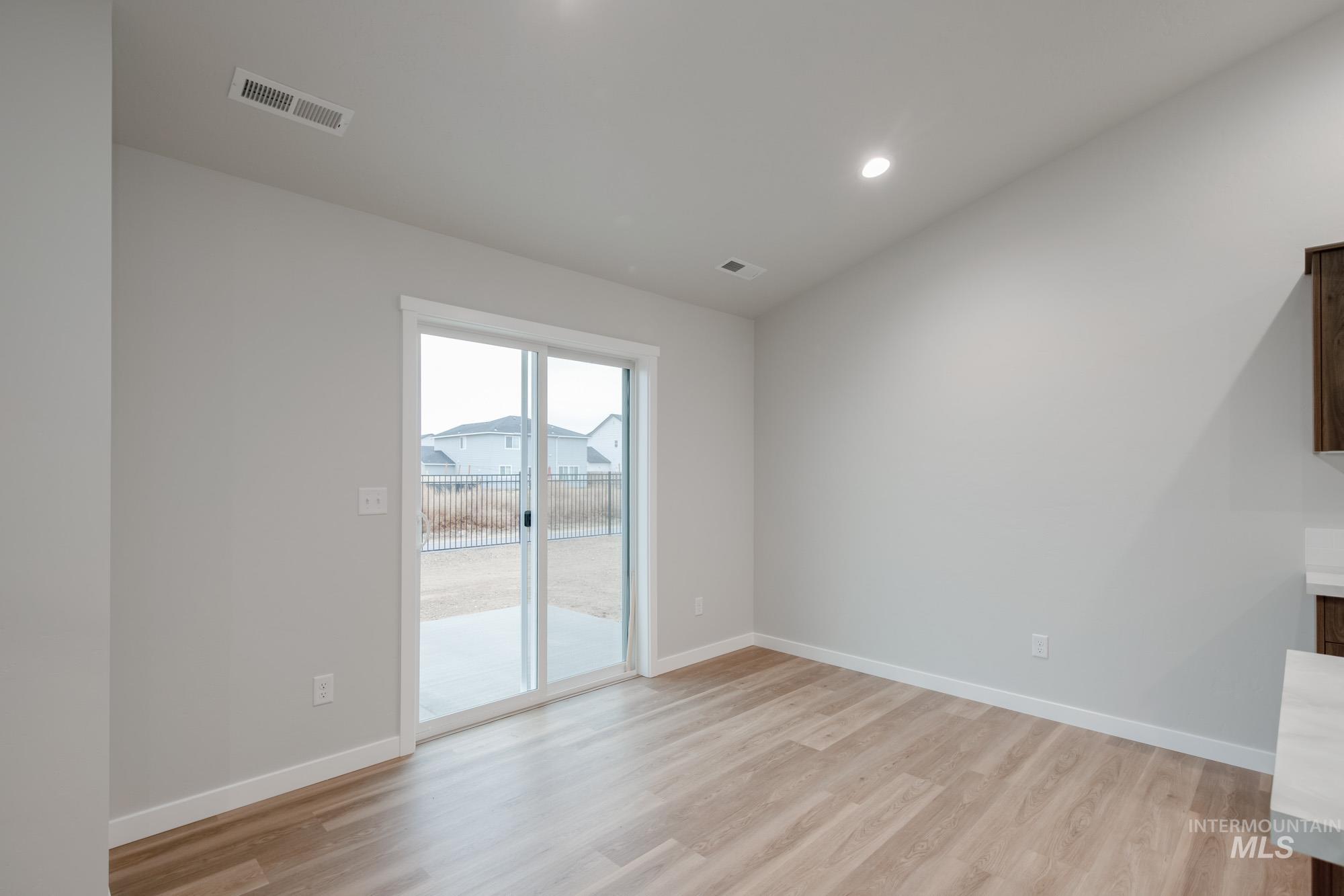 16730 Dunning Way, Caldwell, Idaho 83607, 4 Bedrooms, 2 Bathrooms, Residential For Sale, Price $428,990,MLS 98967487