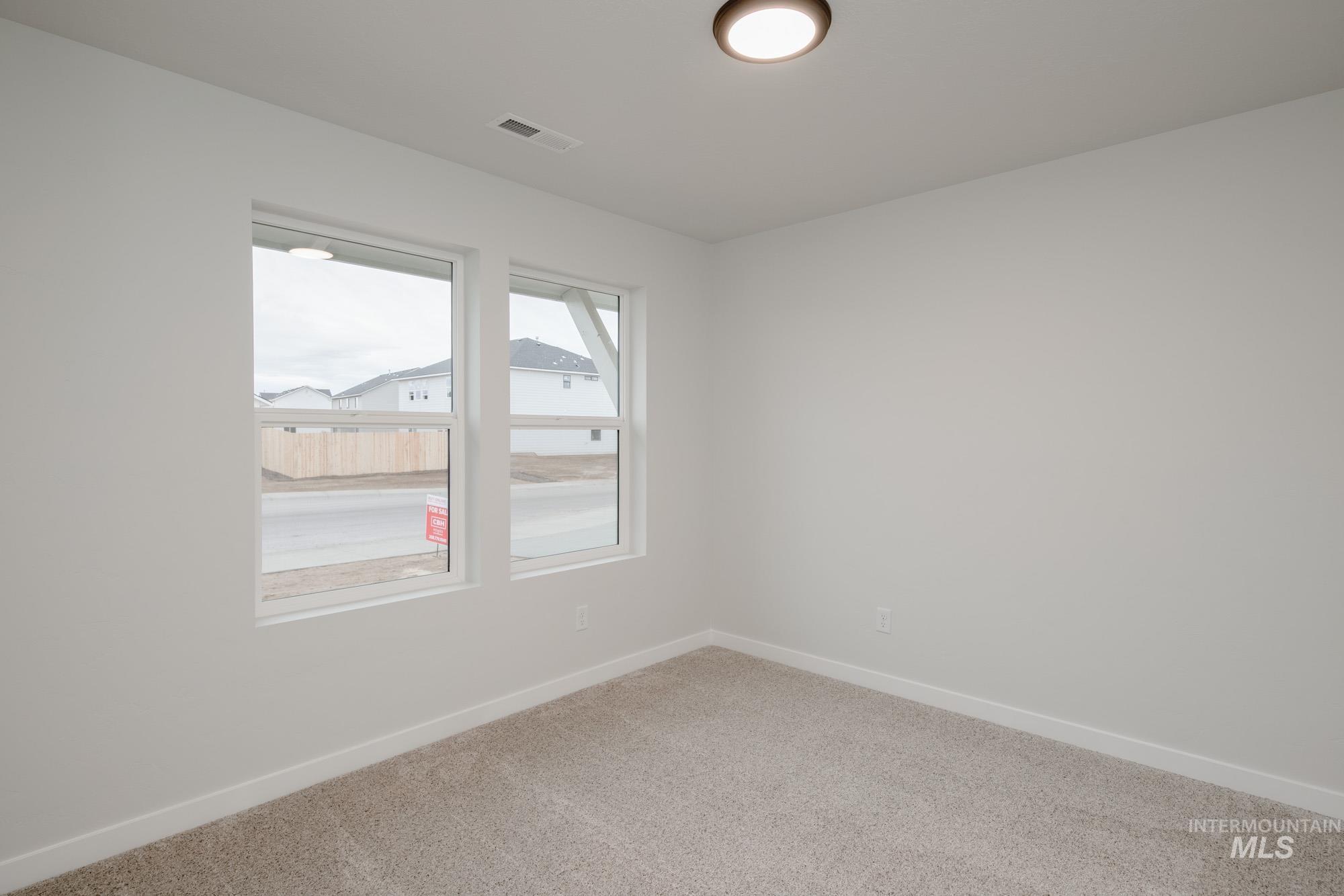 16698 Dunning Way, Caldwell, Idaho 83607, 4 Bedrooms, 2 Bathrooms, Residential For Sale, Price $424,990,MLS 98967489