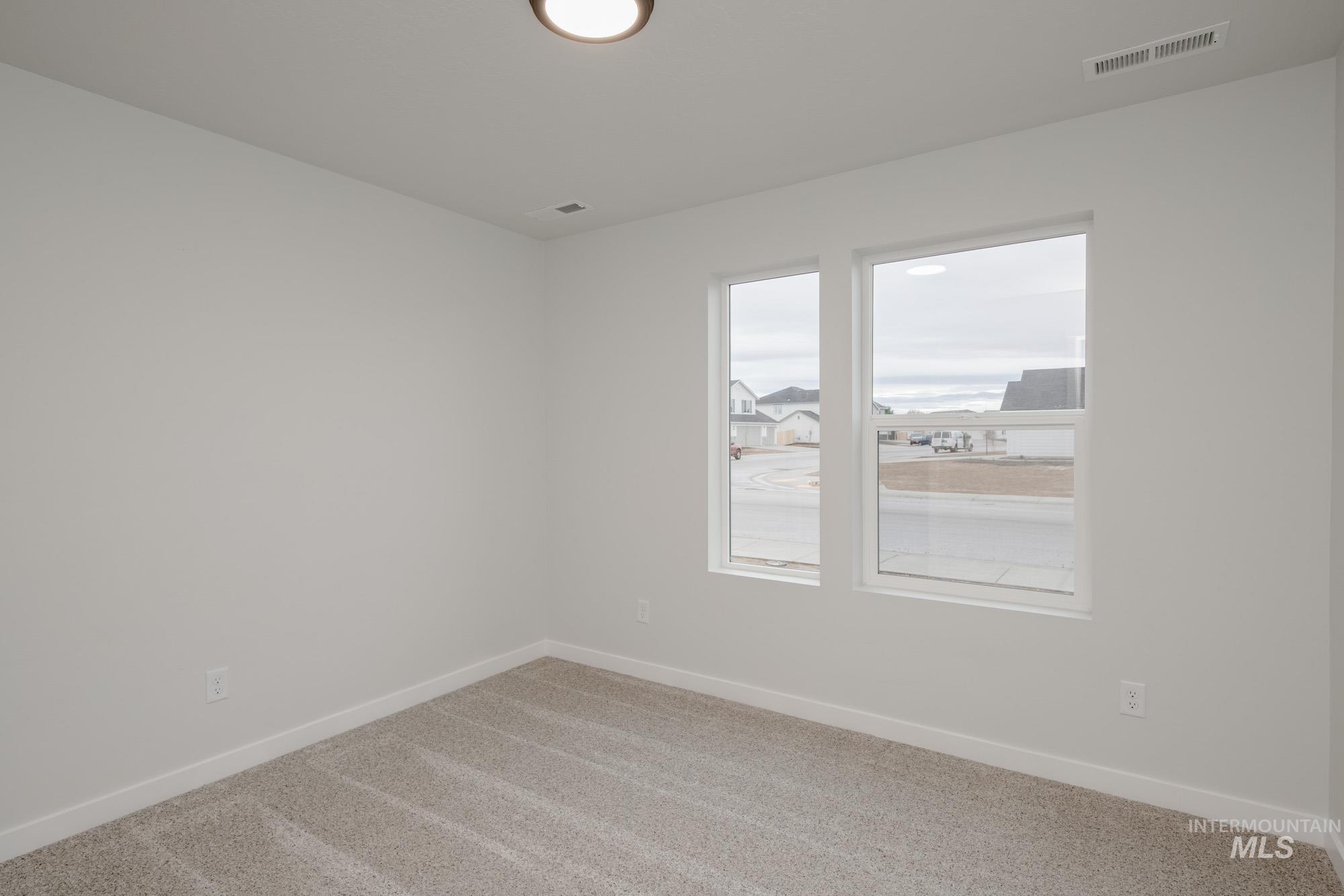 16698 Dunning Way, Caldwell, Idaho 83607, 4 Bedrooms, 2 Bathrooms, Residential For Sale, Price $424,990,MLS 98967489