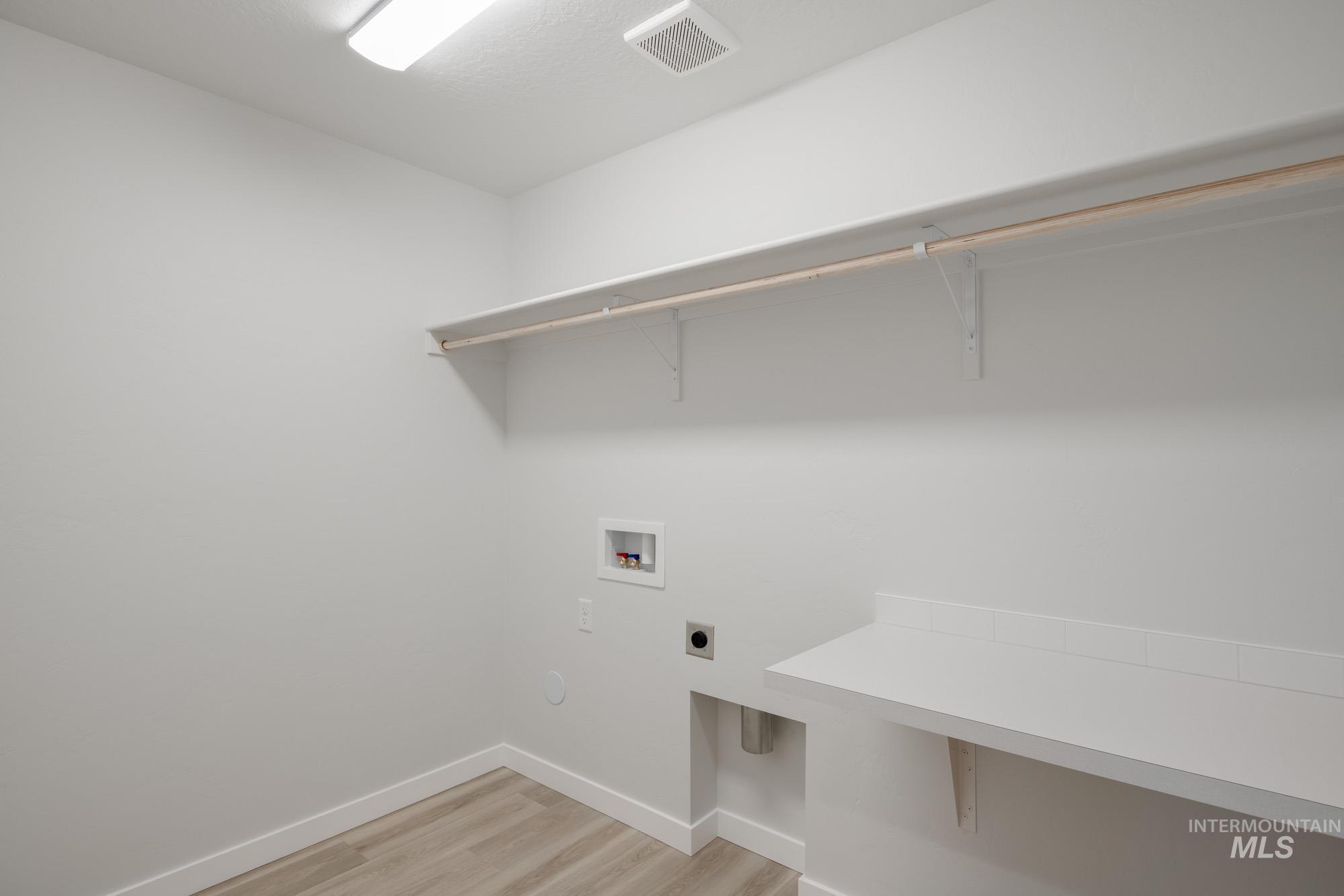 16698 Dunning Way, Caldwell, Idaho 83607, 4 Bedrooms, 2 Bathrooms, Residential For Sale, Price $424,990,MLS 98967489