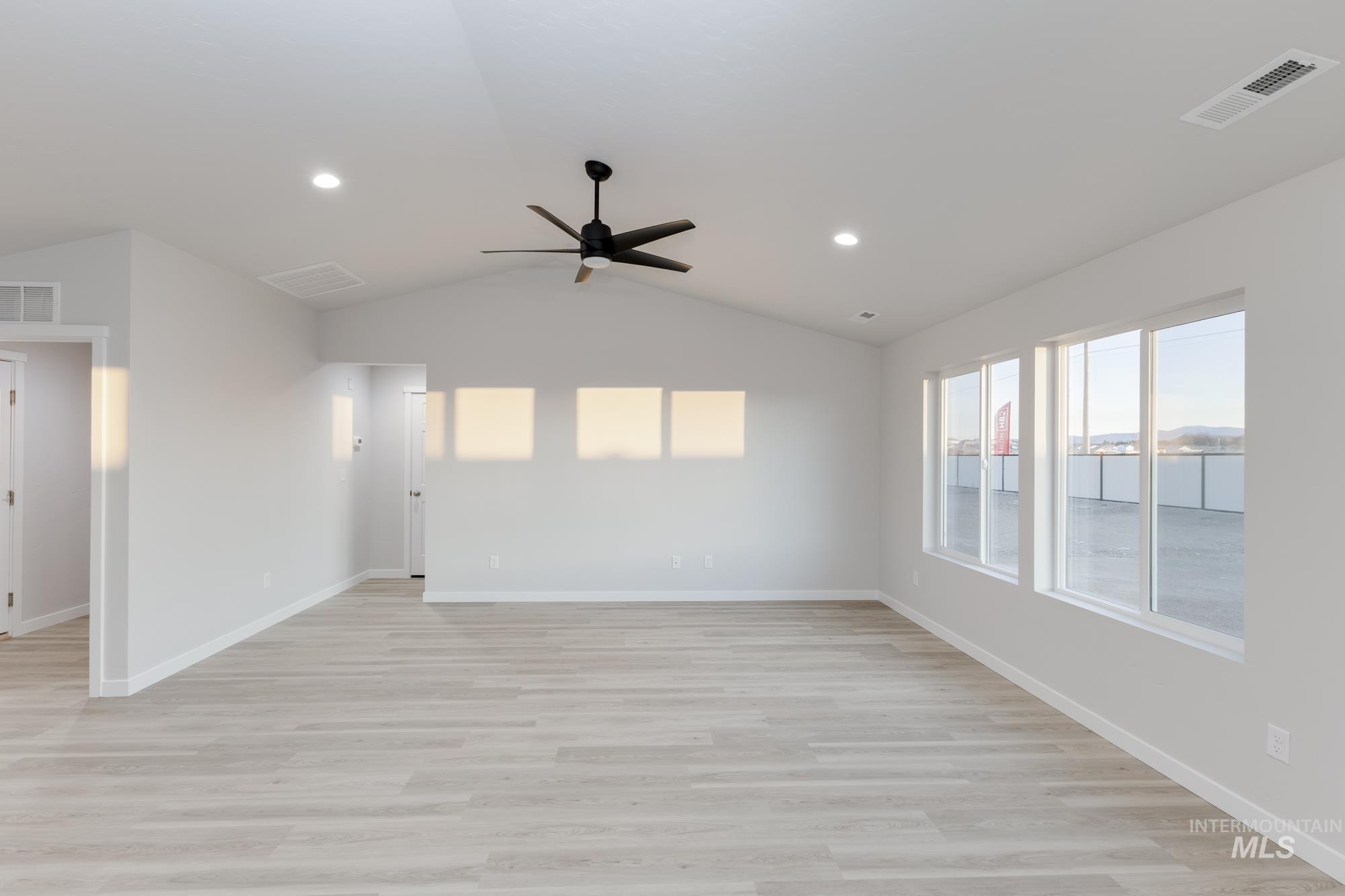 7406 S Menzingers Ave, Meridian, Idaho 83642, 3 Bedrooms, 2 Bathrooms, Residential For Sale, Price $399,990,MLS 98967490