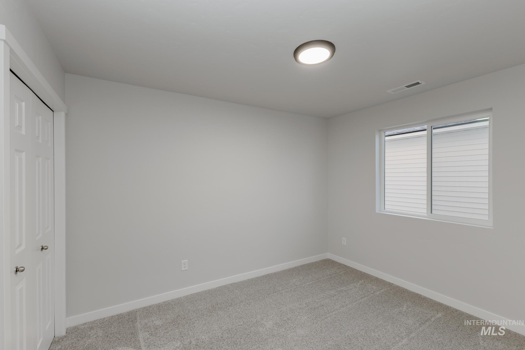 7406 S Menzingers Ave, Meridian, Idaho 83642, 3 Bedrooms, 2 Bathrooms, Residential For Sale, Price $399,990,MLS 98967490