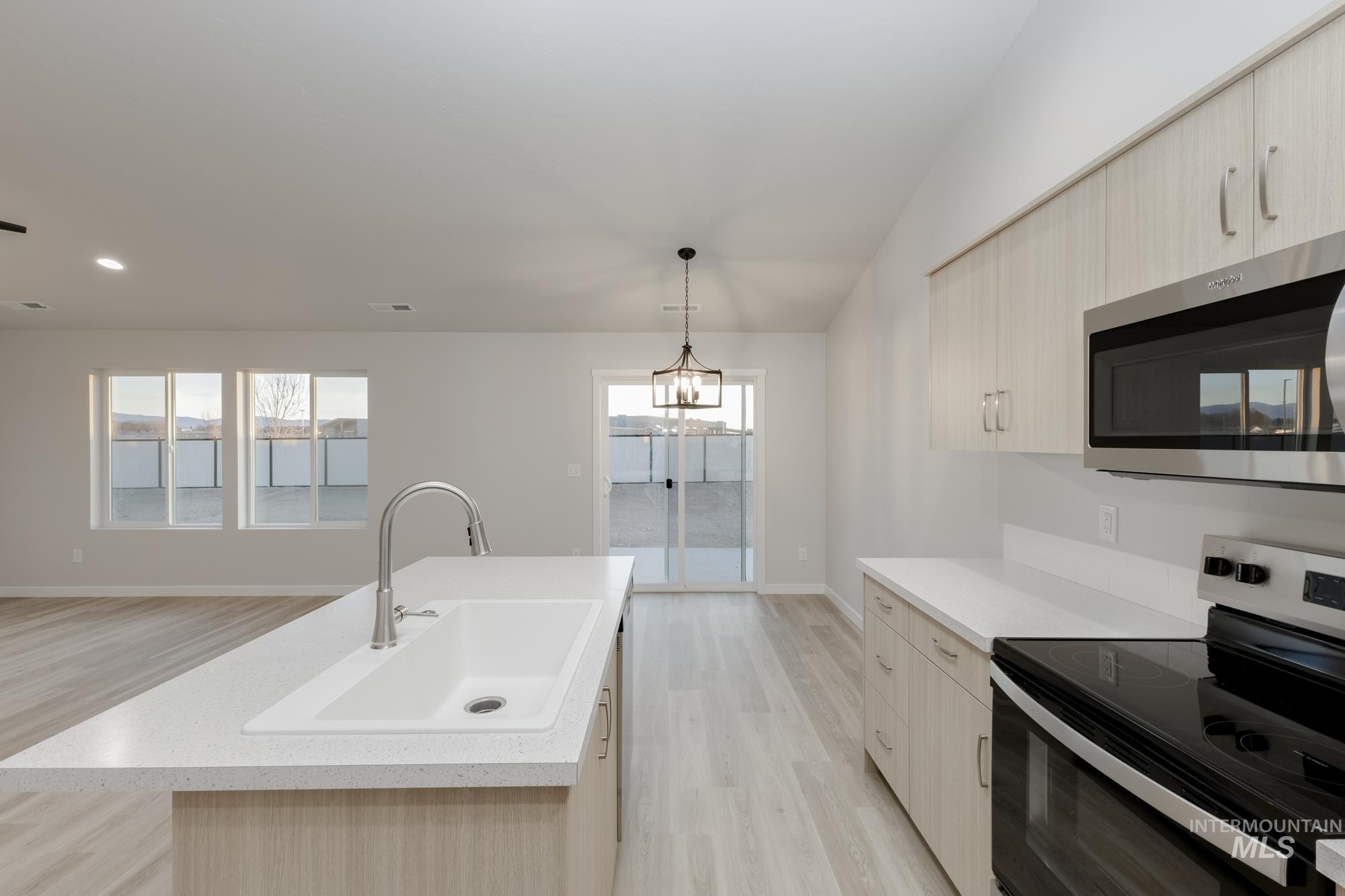 7406 S Menzingers Ave, Meridian, Idaho 83642, 3 Bedrooms, 2 Bathrooms, Residential For Sale, Price $399,990,MLS 98967490