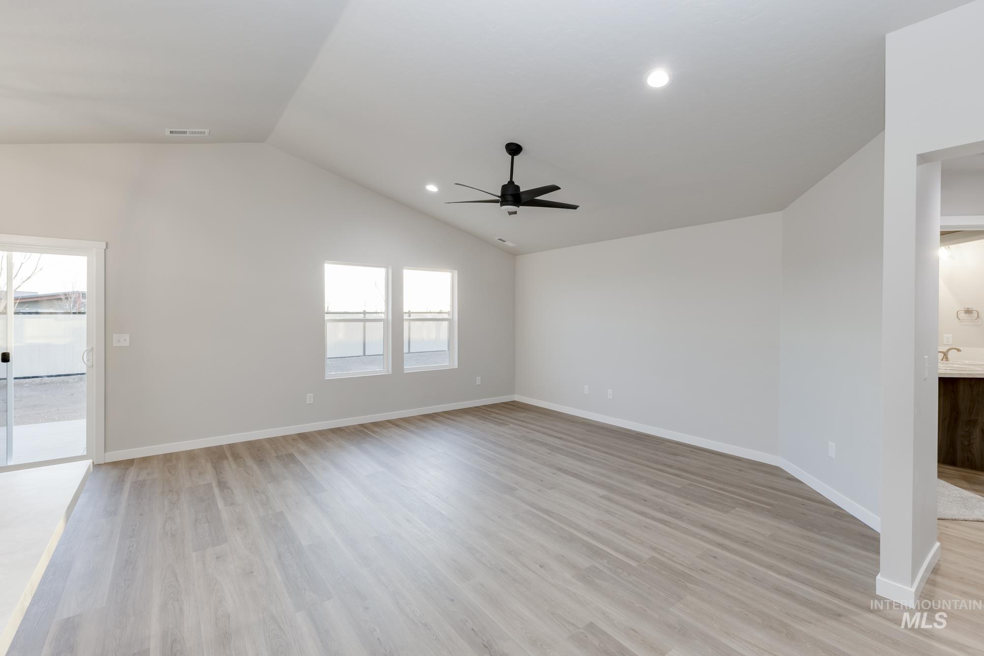 7384 S Menzingers Ave, Meridian, Idaho 83642, 3 Bedrooms, 2 Bathrooms, Residential For Sale, Price $418,990,MLS 98967491