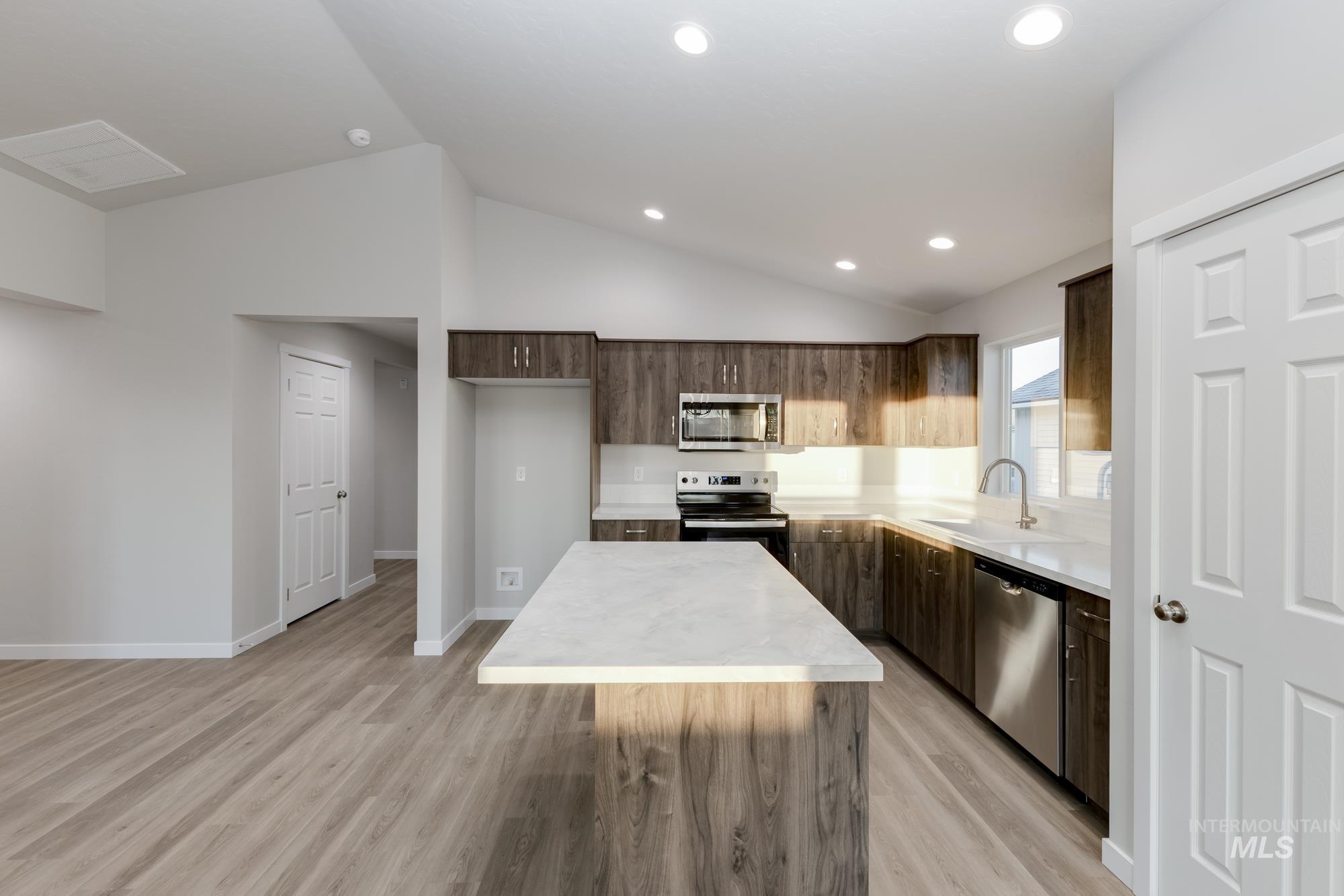 7384 S Menzingers Ave, Meridian, Idaho 83642, 3 Bedrooms, 2 Bathrooms, Residential For Sale, Price $418,990,MLS 98967491