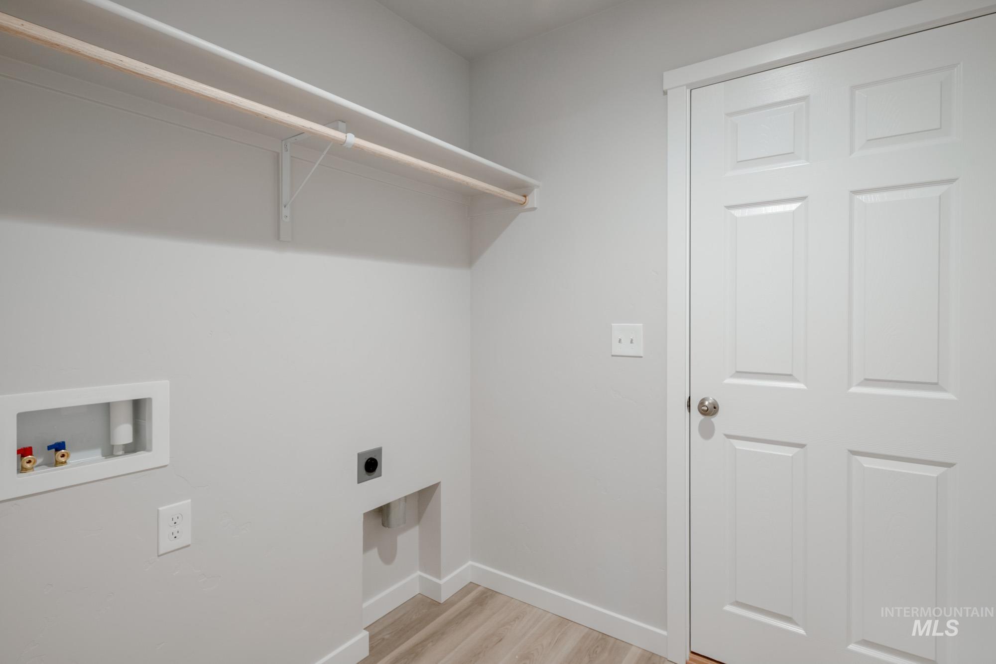 7439 S Menzingers Ave, Meridian, Idaho 83642, 3 Bedrooms, 2 Bathrooms, Residential For Sale, Price $420,990,MLS 98967492