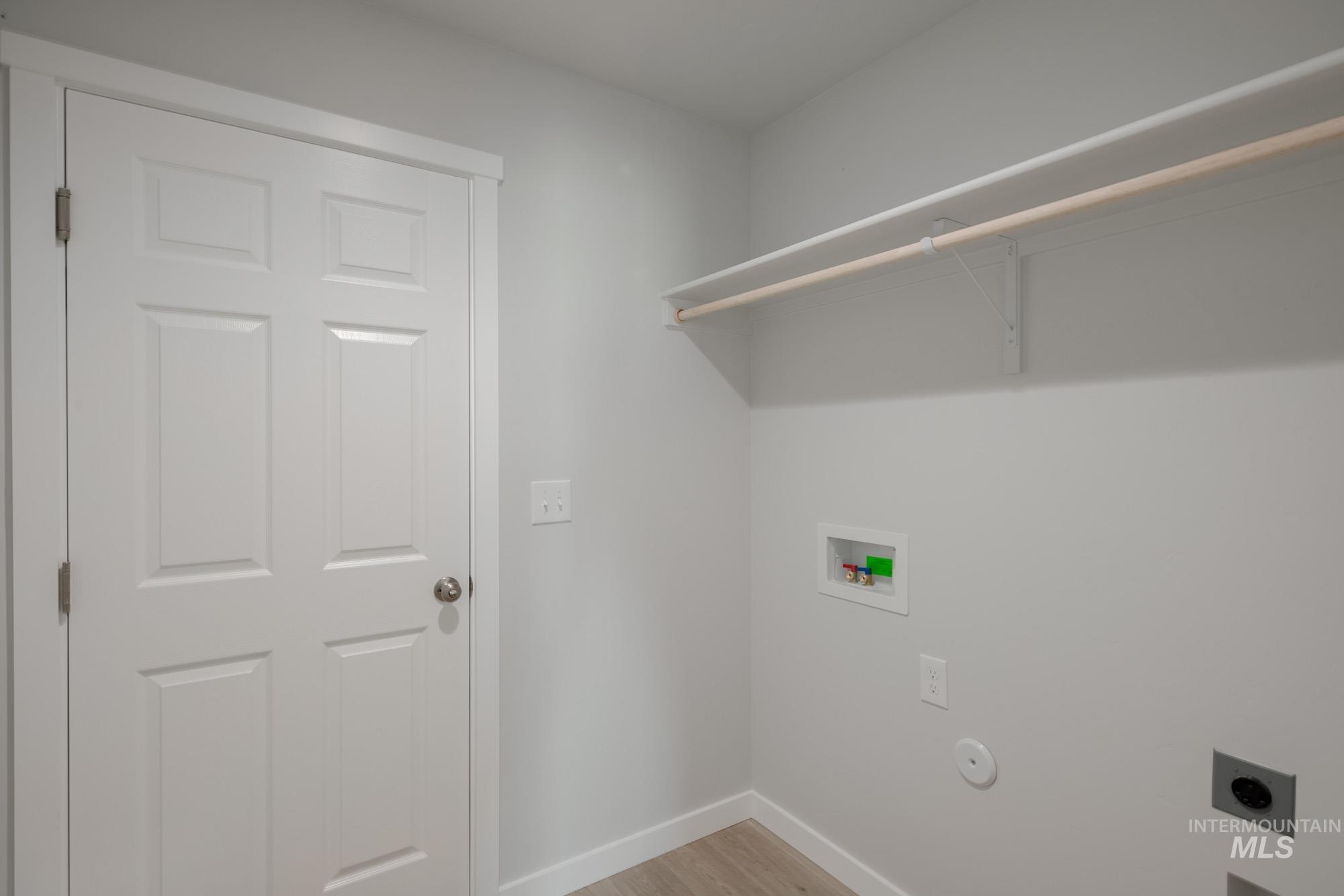 343 N Coltsfoot Ave, Kuna, Idaho 83634, 3 Bedrooms, 2 Bathrooms, Residential For Sale, Price $413,990,MLS 98967501