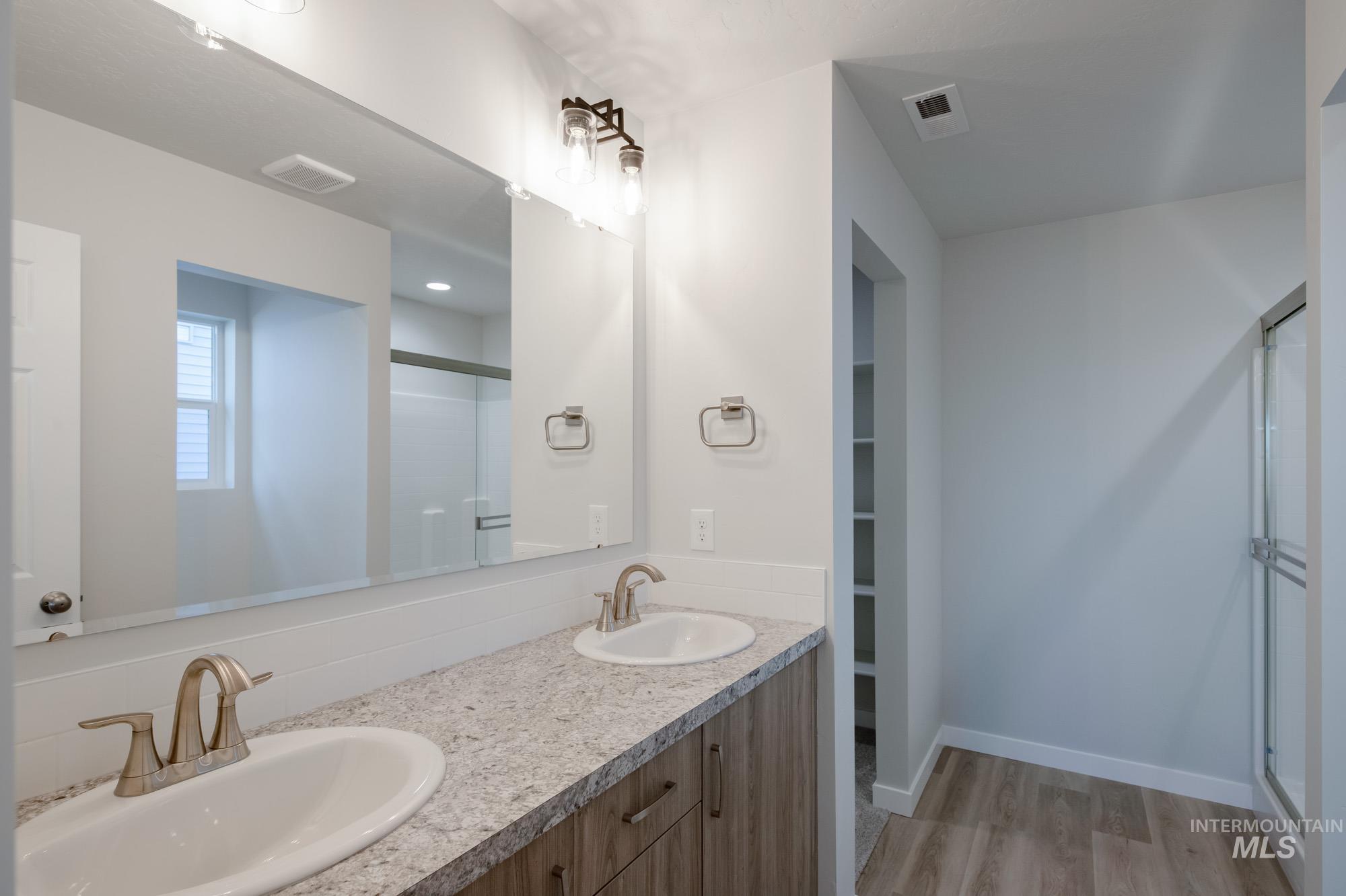 343 N Coltsfoot Ave, Kuna, Idaho 83634, 3 Bedrooms, 2 Bathrooms, Residential For Sale, Price $413,990,MLS 98967501