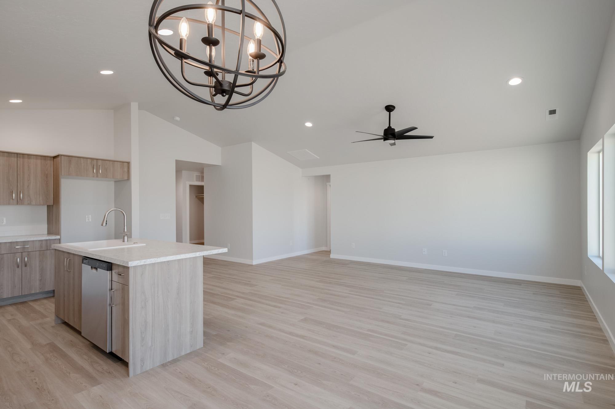 343 N Coltsfoot Ave, Kuna, Idaho 83634, 3 Bedrooms, 2 Bathrooms, Residential For Sale, Price $411,990, 98967501